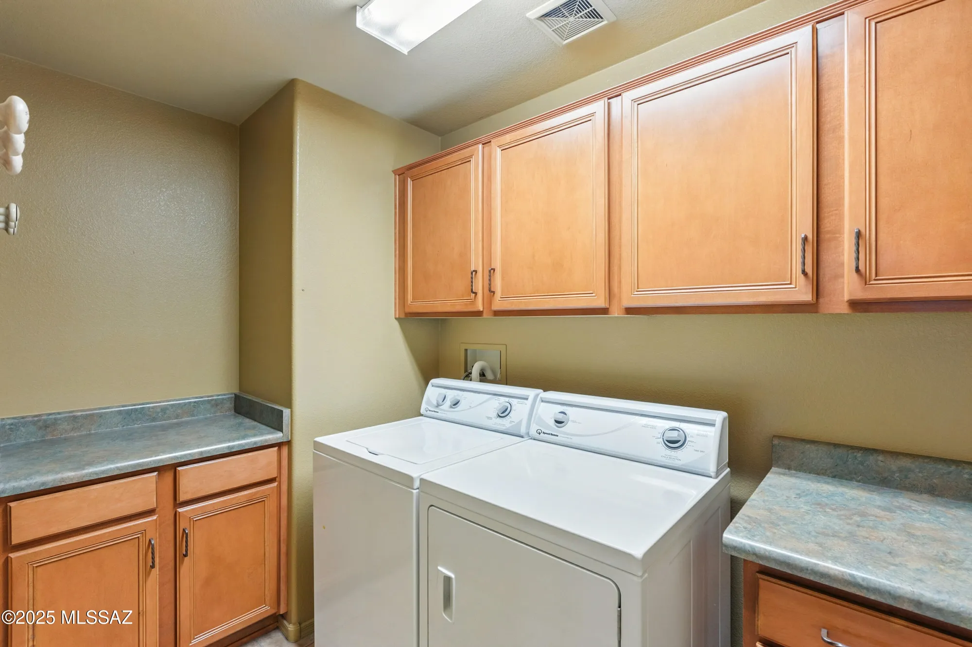 Property Slideshow image 41 of 50 | 1864 e mourning dove ct, Green Valley, AZ, 85614