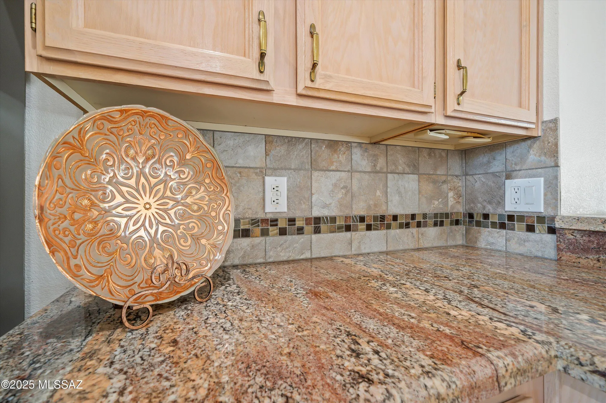 Property Slideshow image 17 of 51 | 65815 e desert sands dr, Saddlebrooke, AZ, 85739