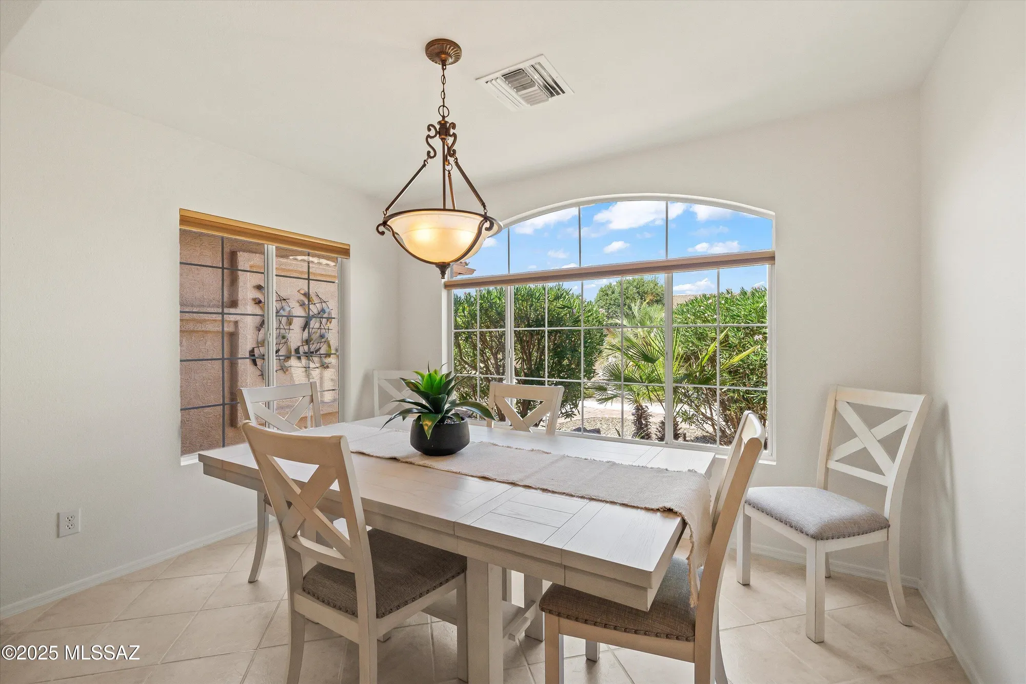 Property Slideshow image 22 of 51 | 65815 e desert sands dr, Saddlebrooke, AZ, 85739