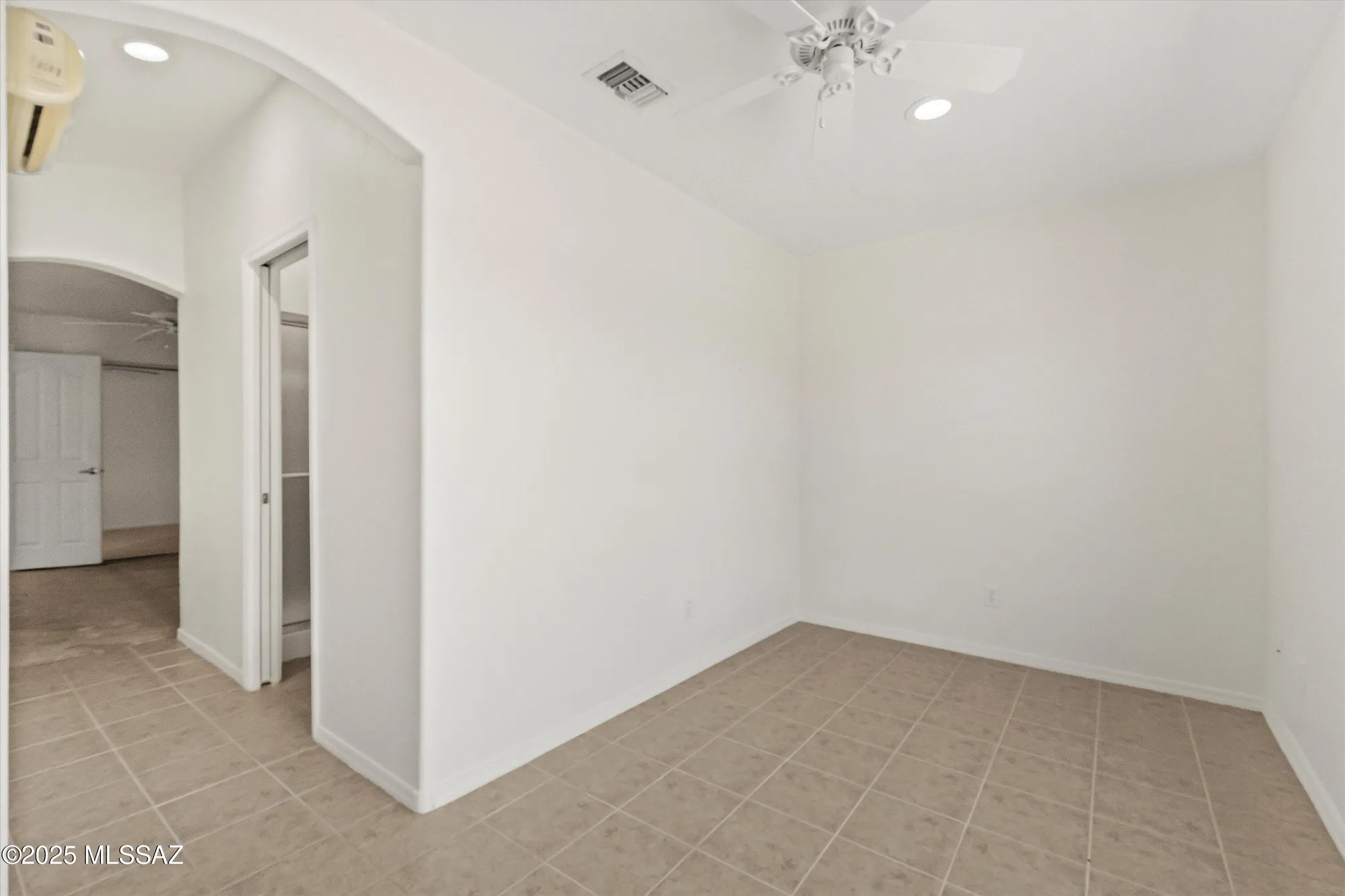 Property Slideshow image 38 of 51 | 65815 e desert sands dr, Saddlebrooke, AZ, 85739