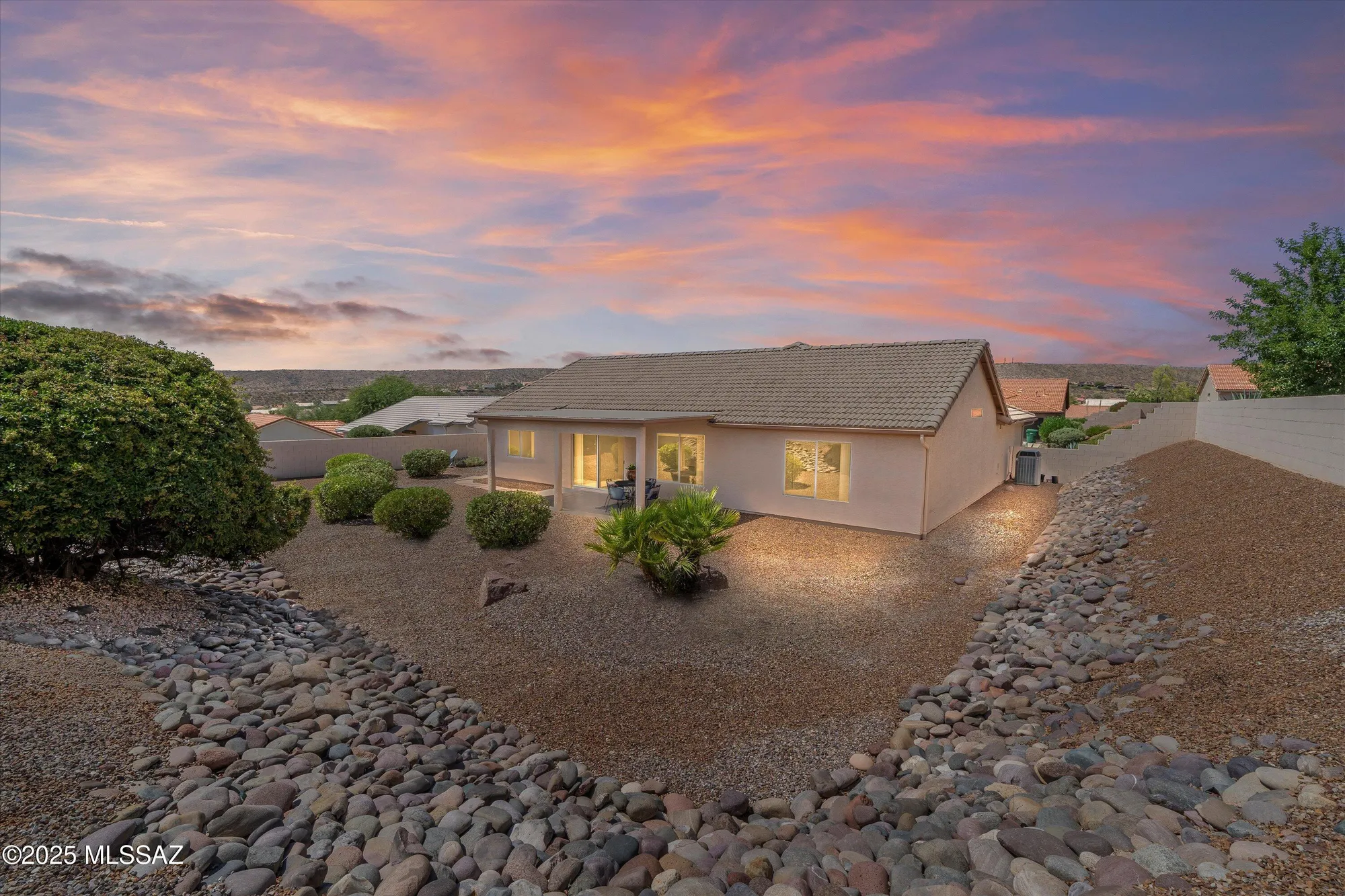 Property Slideshow image 3 of 51 | 65815 e desert sands dr, Saddlebrooke, AZ, 85739