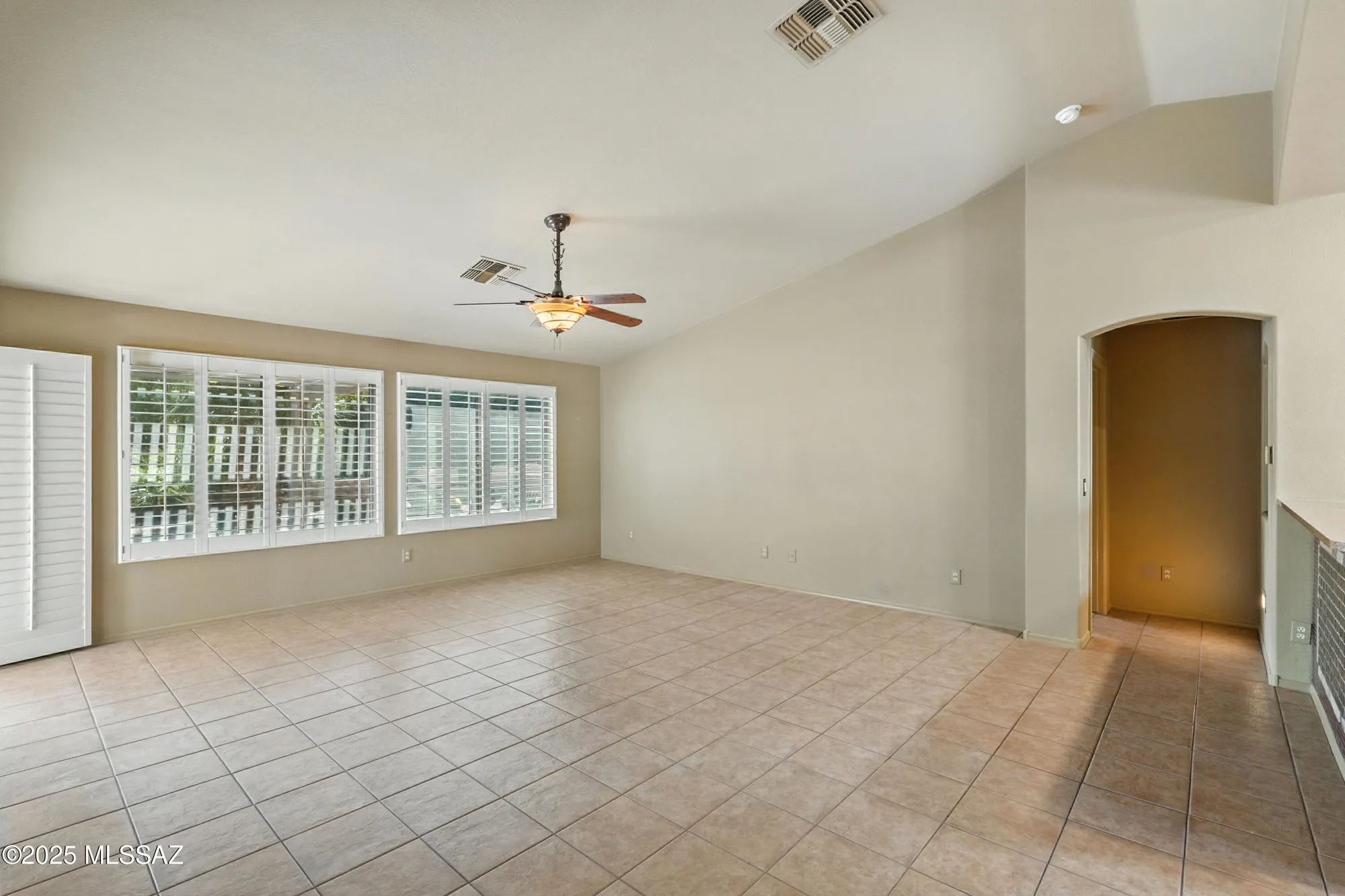Property Slideshow image 9 of 50 | 1864 e mourning dove ct, Green Valley, AZ, 85614