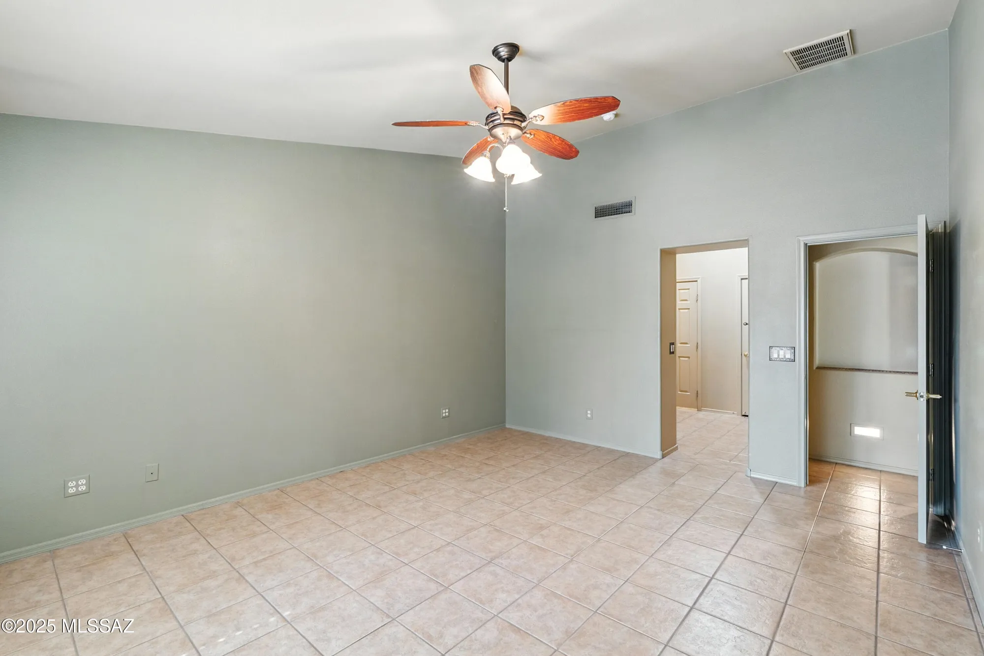 Property Slideshow image 25 of 50 | 1864 e mourning dove ct, Green Valley, AZ, 85614