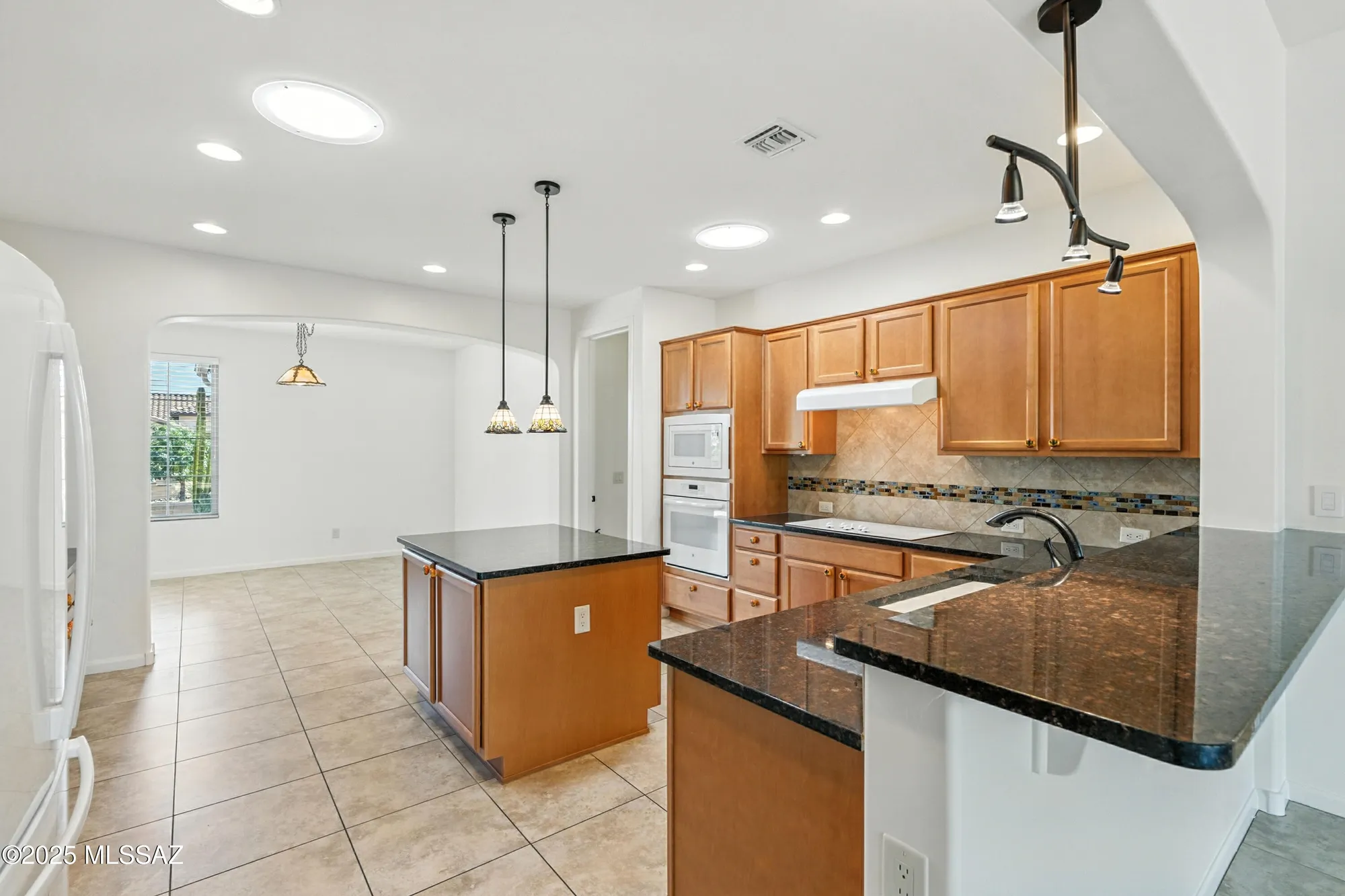 Property Slideshow image 14 of 50 | 1979 e orinda ln, Green Valley, AZ, 85614