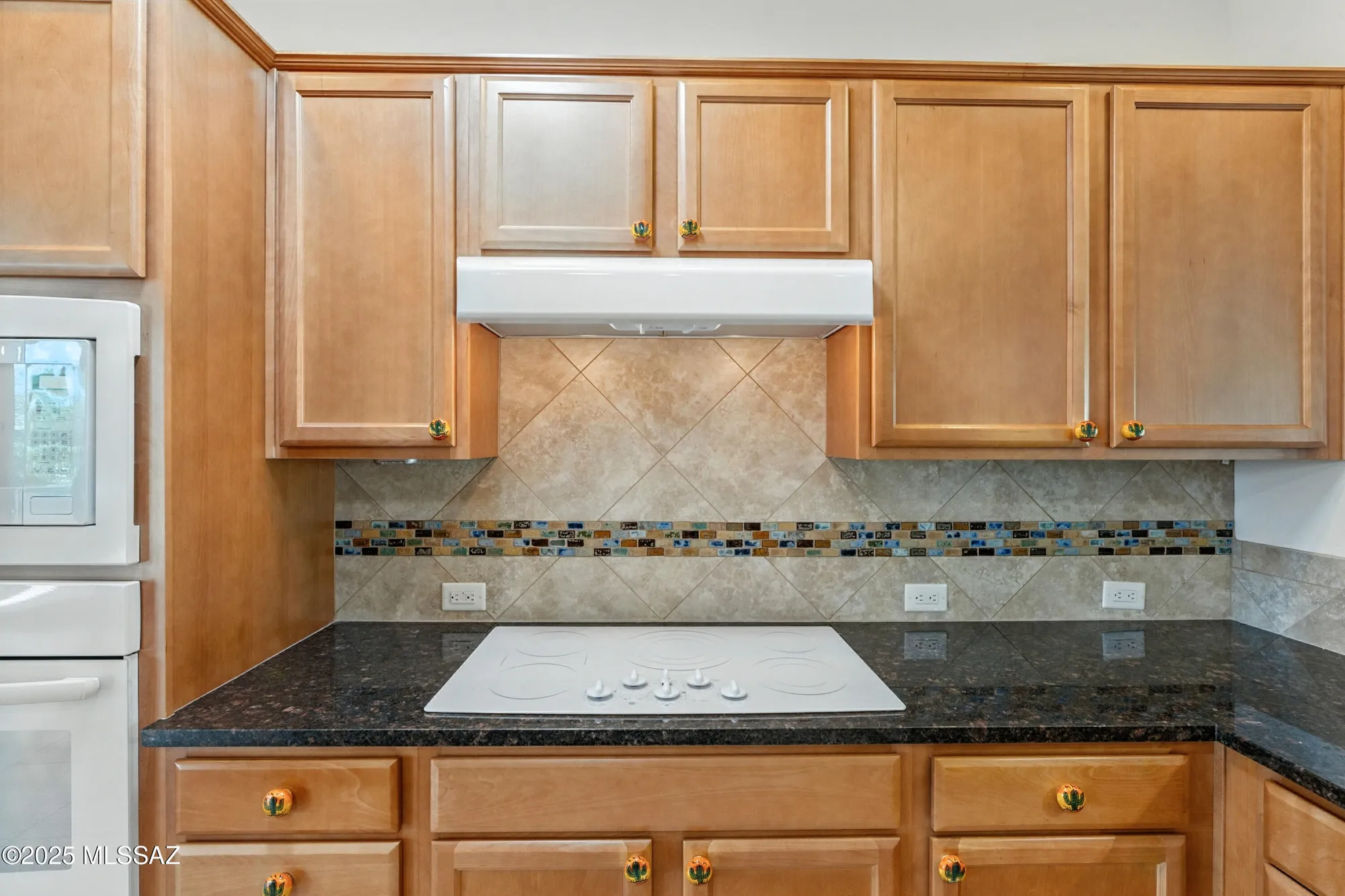 Property Slideshow image 19 of 50 | 1979 e orinda ln, Green Valley, AZ, 85614