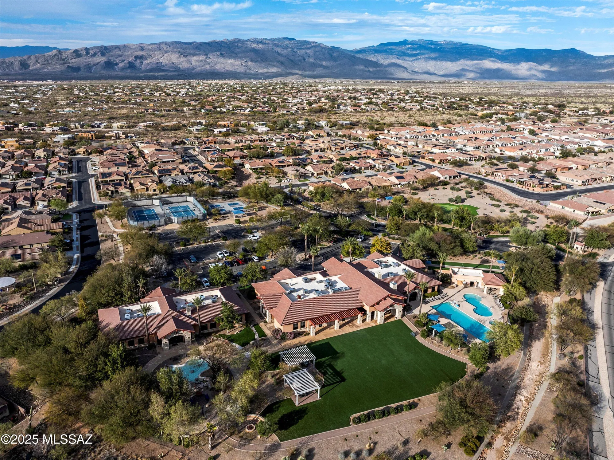 Property Slideshow image 6 of 50 | 13773 e carruthers st, Vail, AZ, 85641