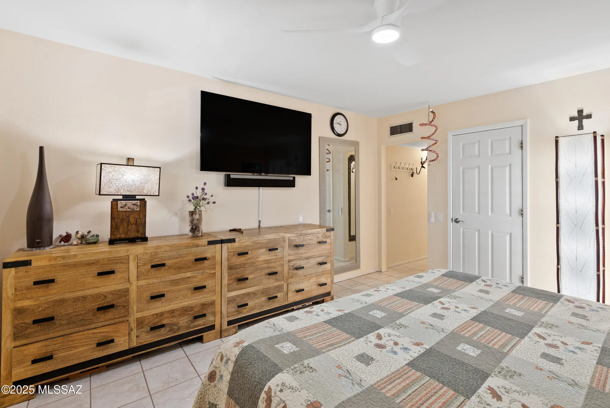 Property Slideshow image 11 of 32 | 211 s circulo napa, Green Valley, AZ, 85614