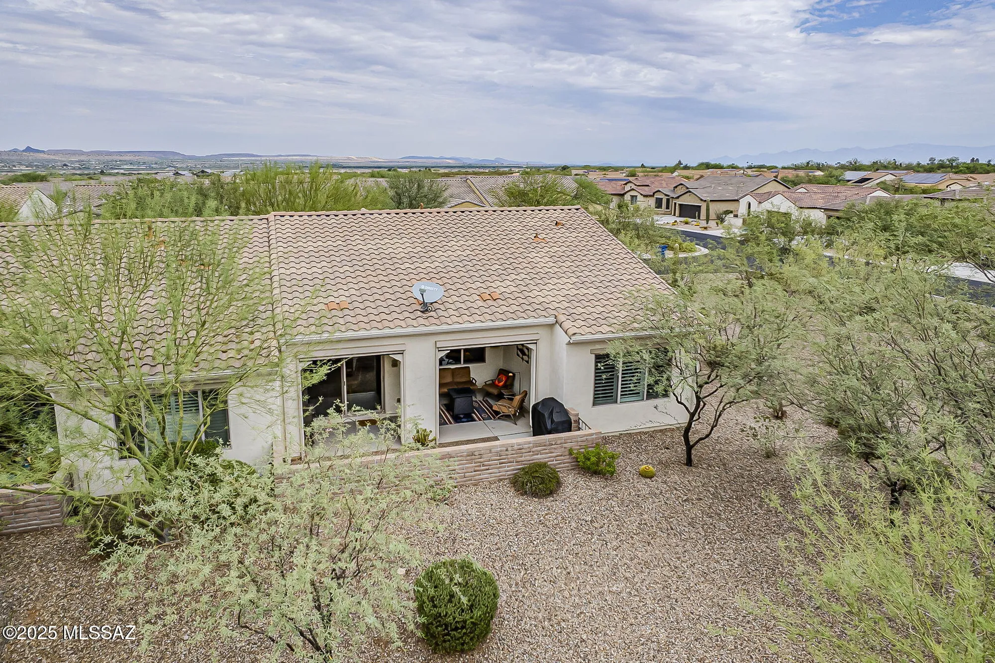 Property Slideshow image 6 of 48 | 1762 e sage thrasher dr, Green Valley, AZ, 85614