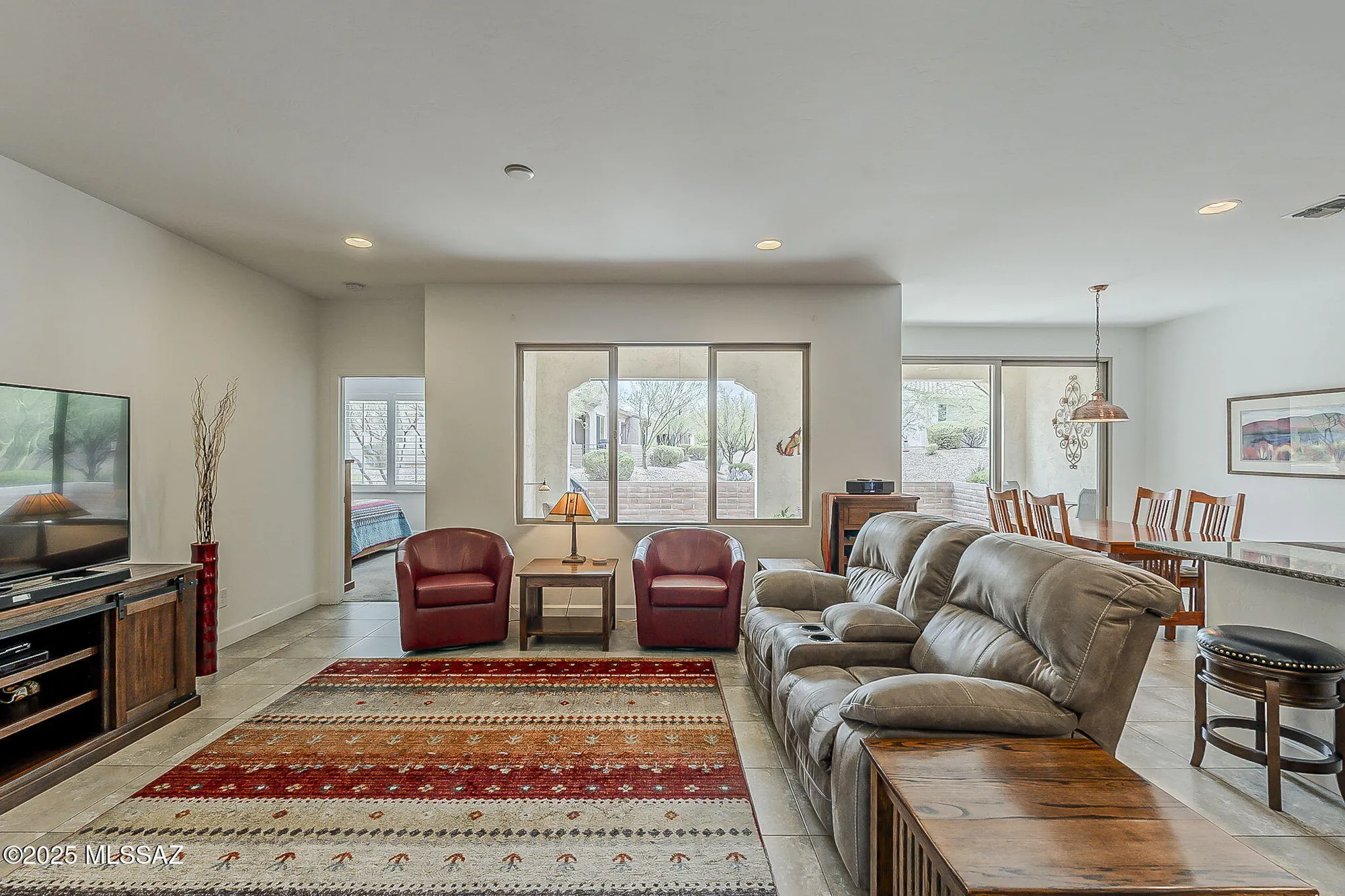 Property Slideshow image 12 of 48 | 1762 e sage thrasher dr, Green Valley, AZ, 85614