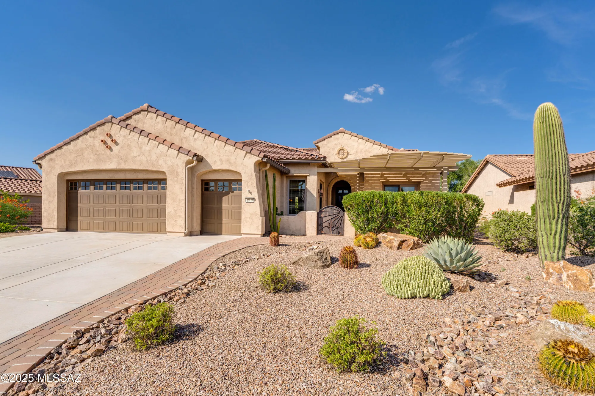 Property Slideshow image 2 of 50 | 1979 e orinda ln, Green Valley, AZ, 85614