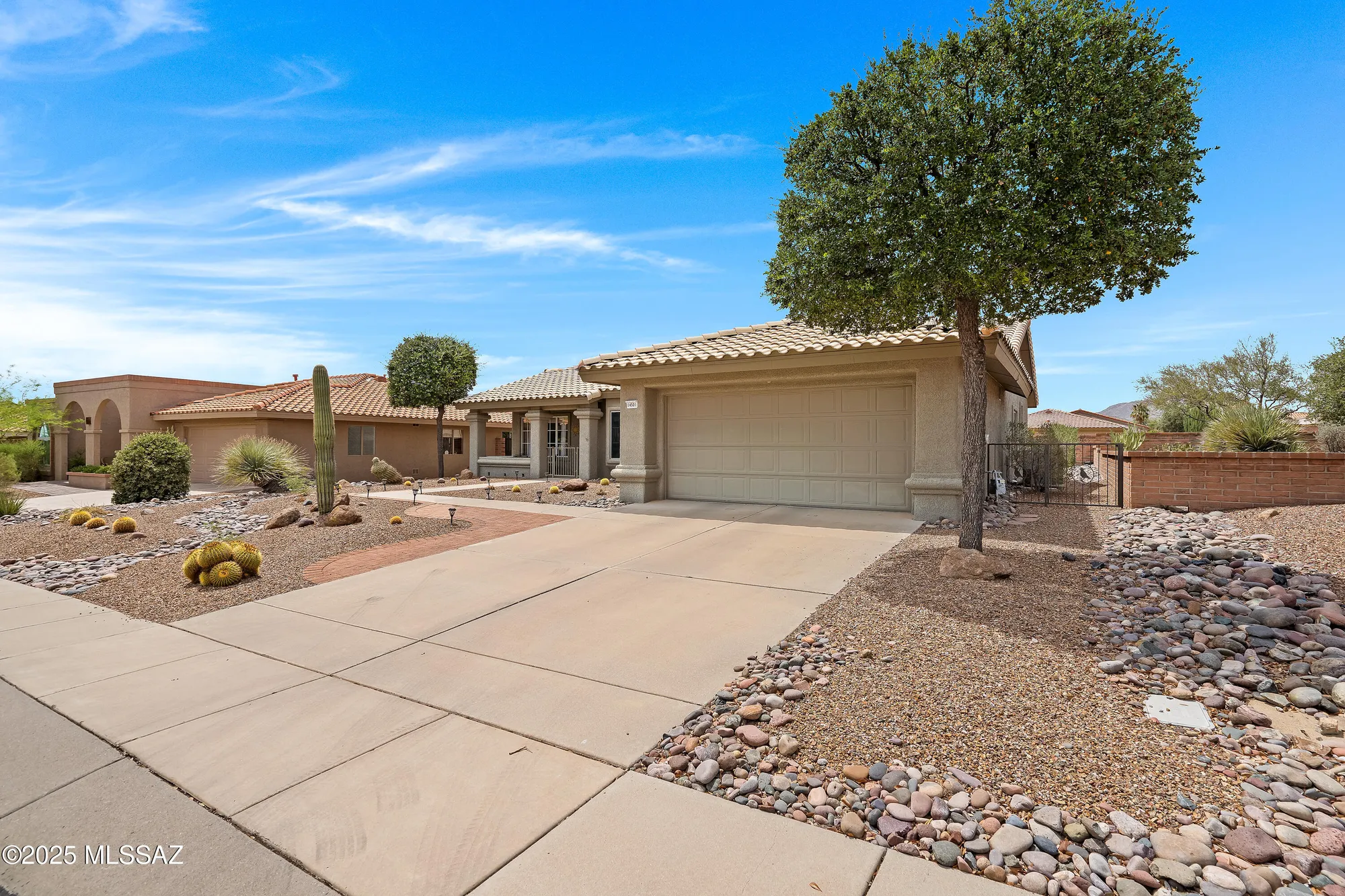Property Slideshow image 4 of 31 | 14501 n rock springs ln, Oro Valley, AZ, 85755