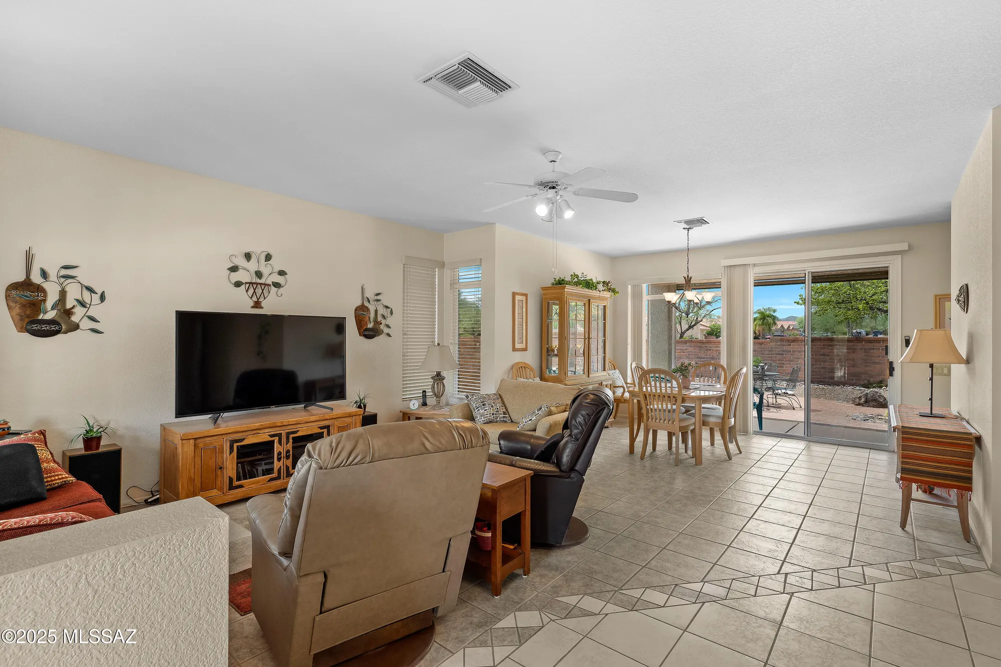 Property Slideshow image 6 of 31 | 14501 n rock springs ln, Oro Valley, AZ, 85755