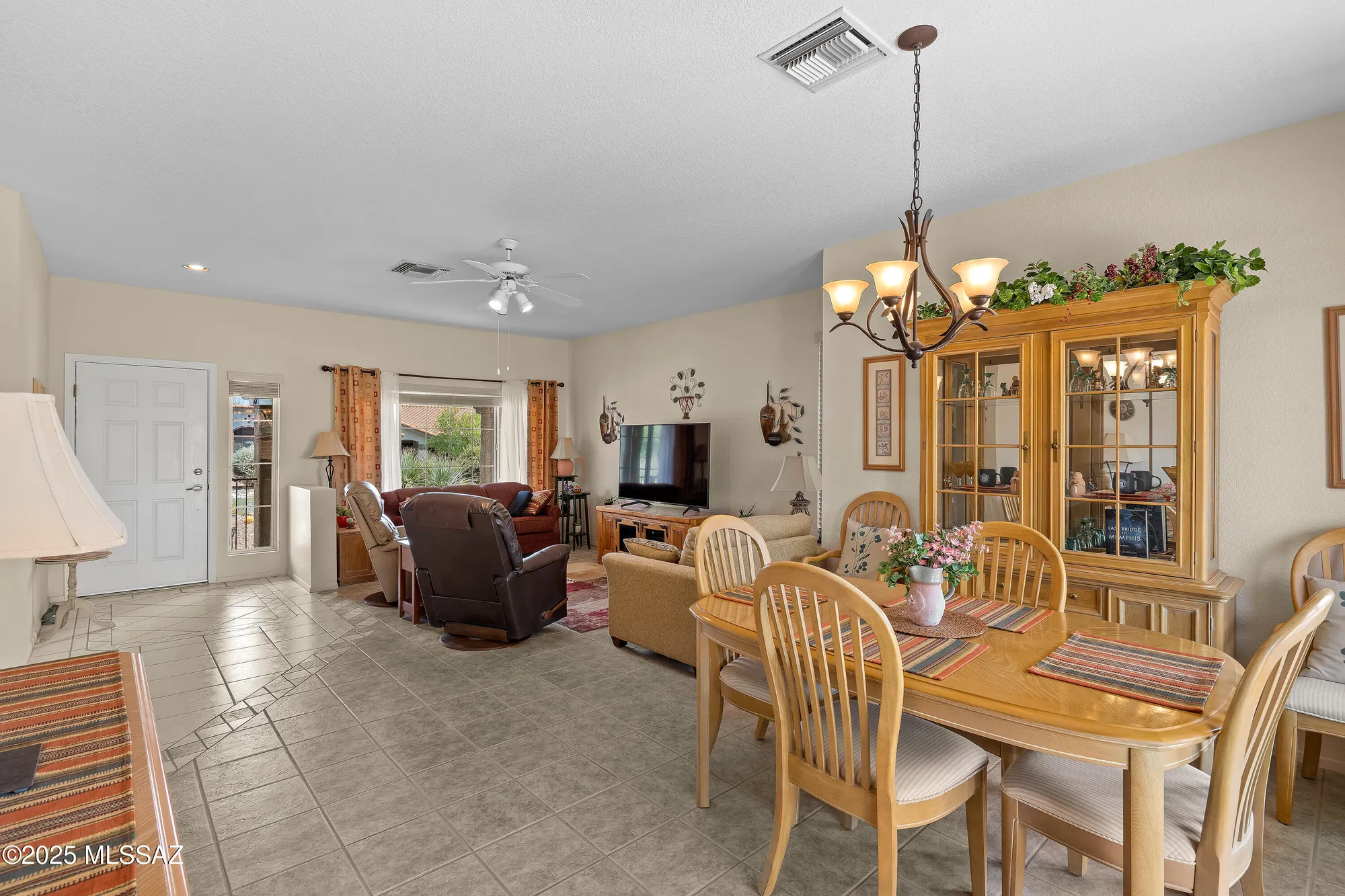 Property Slideshow image 10 of 31 | 14501 n rock springs ln, Oro Valley, AZ, 85755