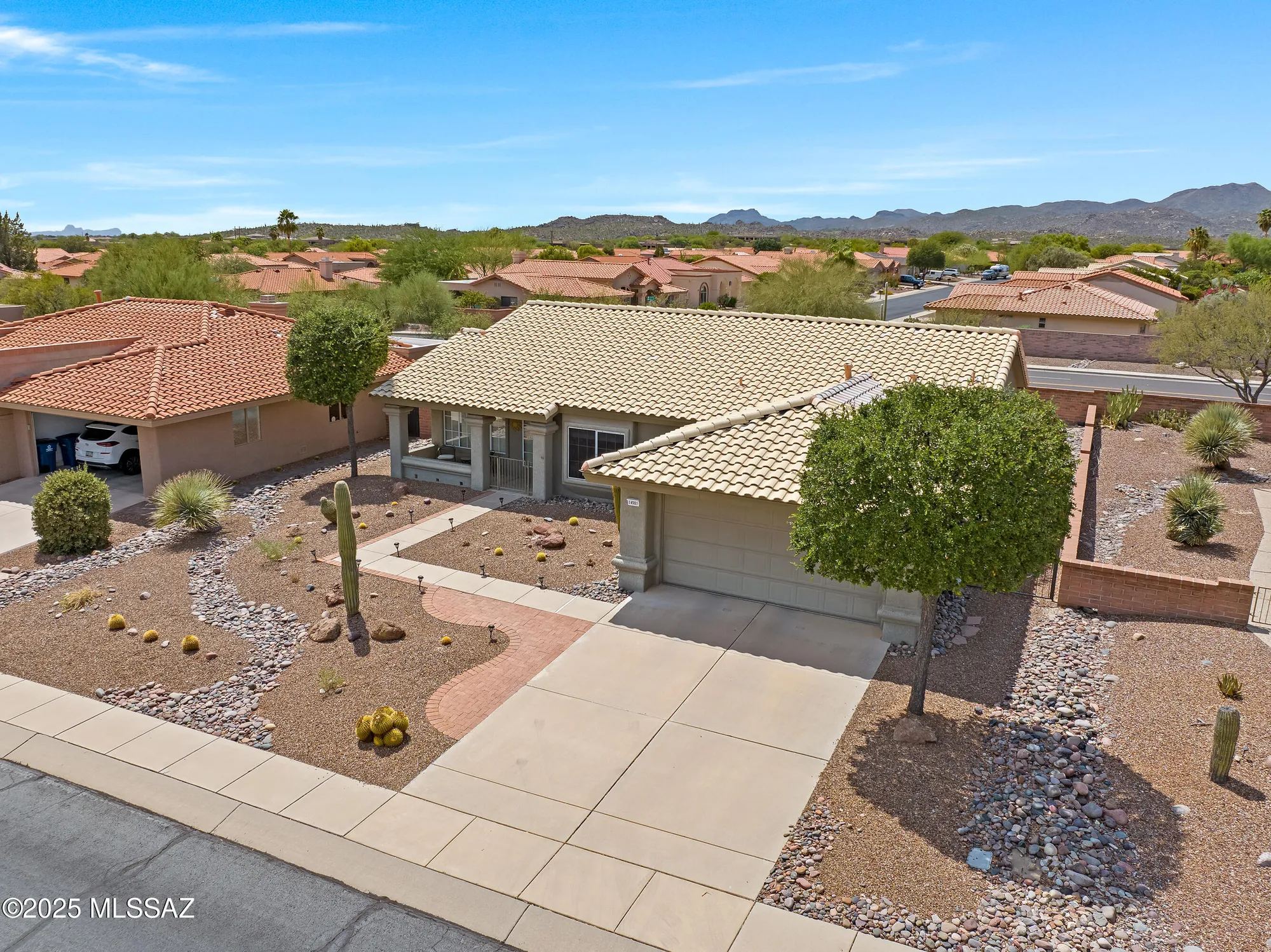 Property Slideshow image 28 of 31 | 14501 n rock springs ln, Oro Valley, AZ, 85755