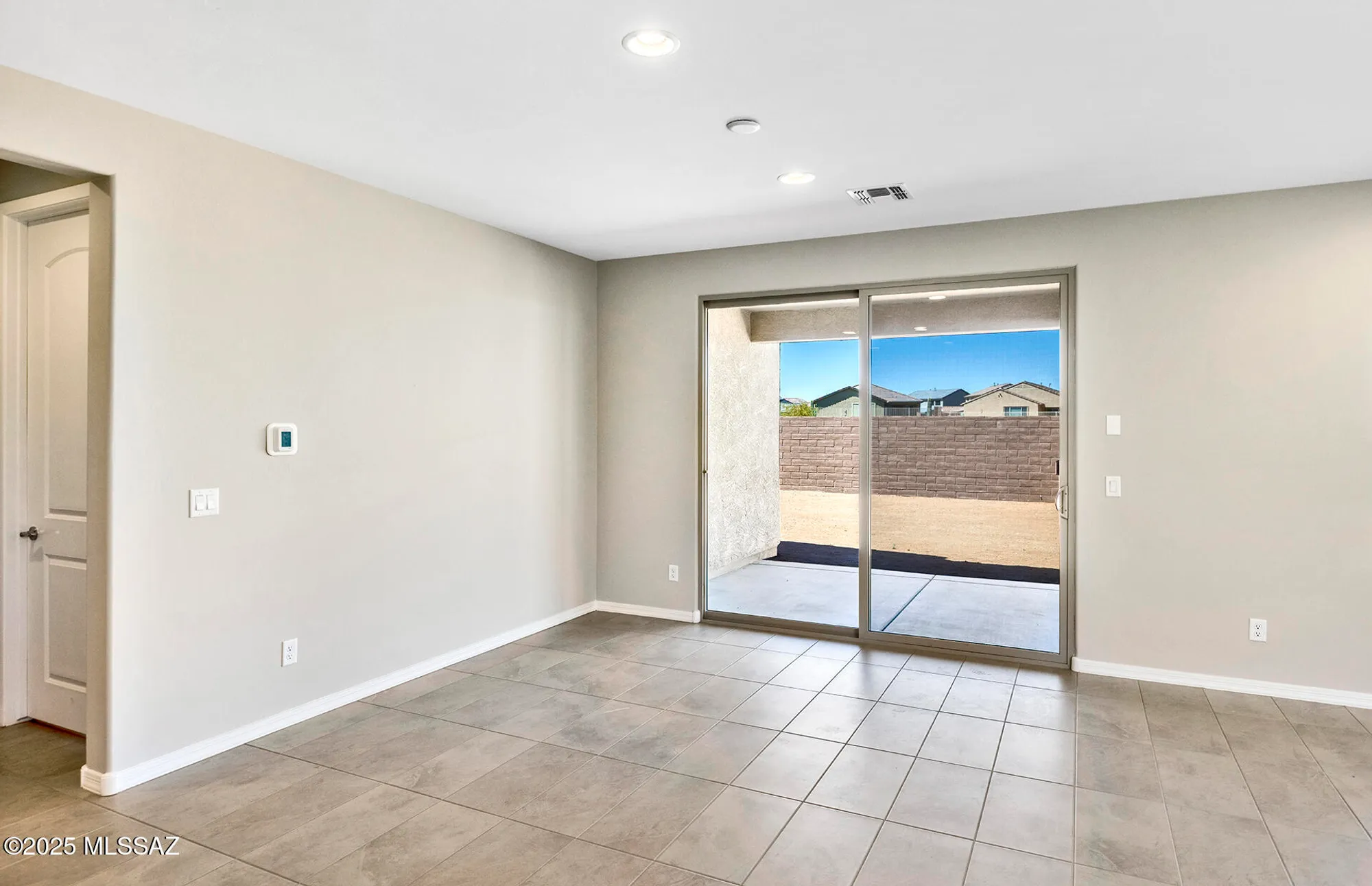 Property Slideshow image 8 of 25 | 8068 s sonoran oak dr, Tucson, AZ, 85747