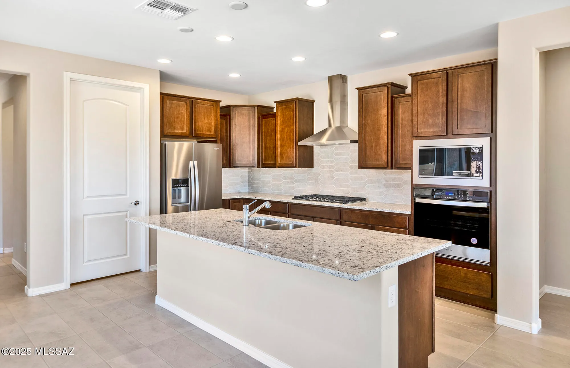 Property Slideshow image 15 of 25 | 8068 s sonoran oak dr, Tucson, AZ, 85747