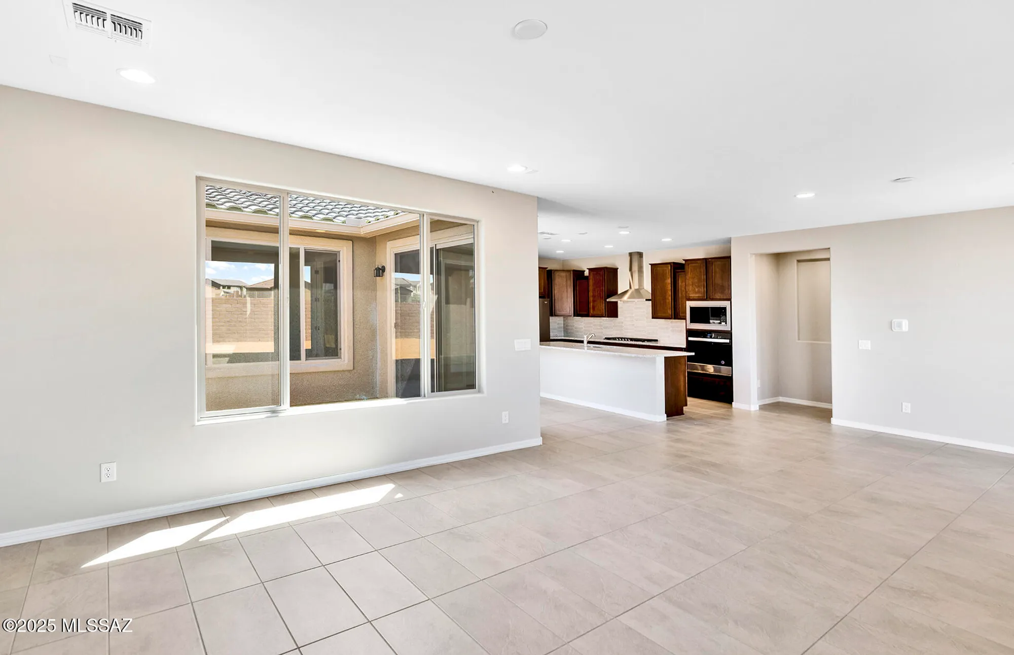 Property Slideshow image 12 of 25 | 8068 s sonoran oak dr, Tucson, AZ, 85747