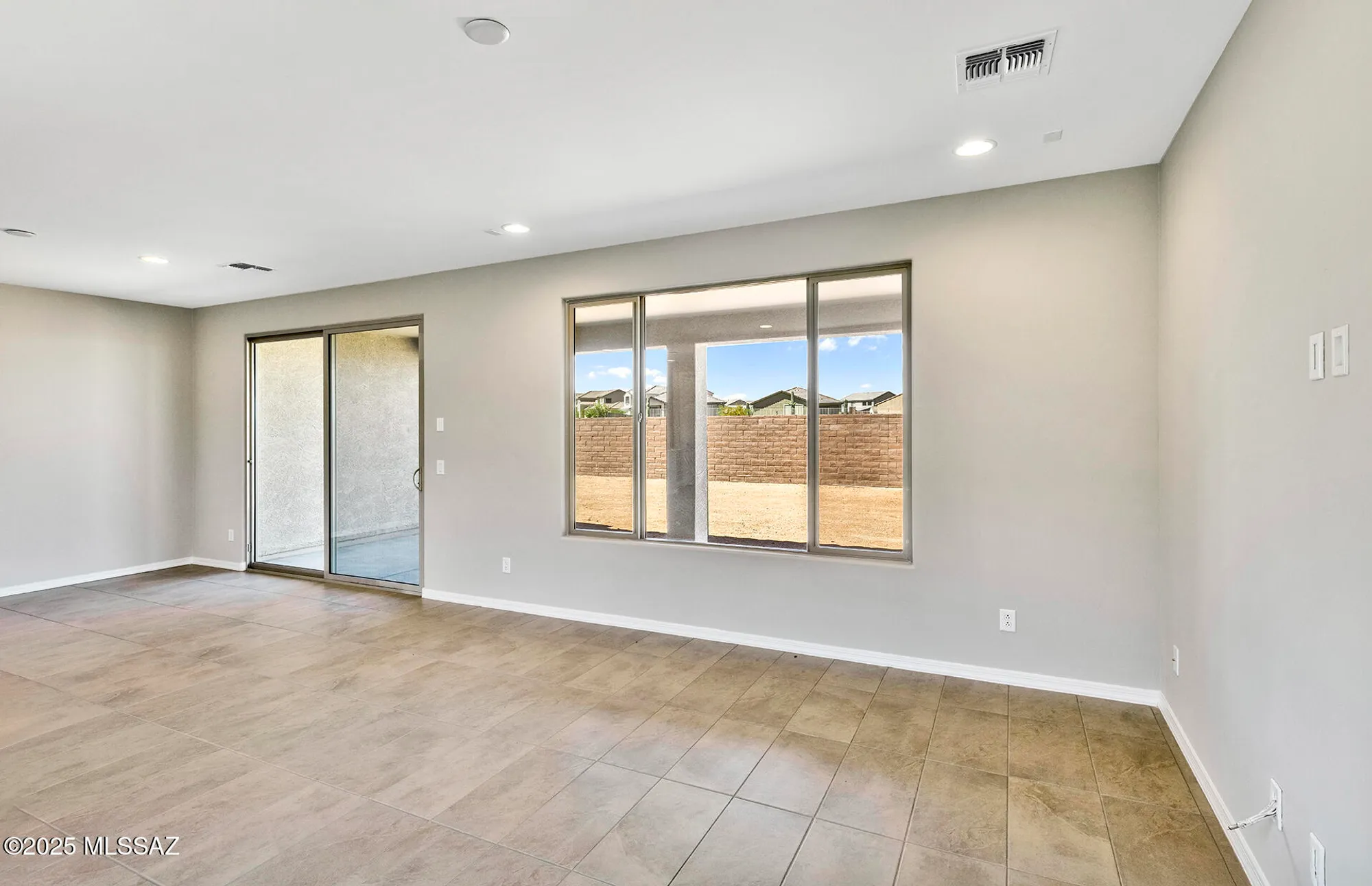 Property Slideshow image 13 of 25 | 8068 s sonoran oak dr, Tucson, AZ, 85747