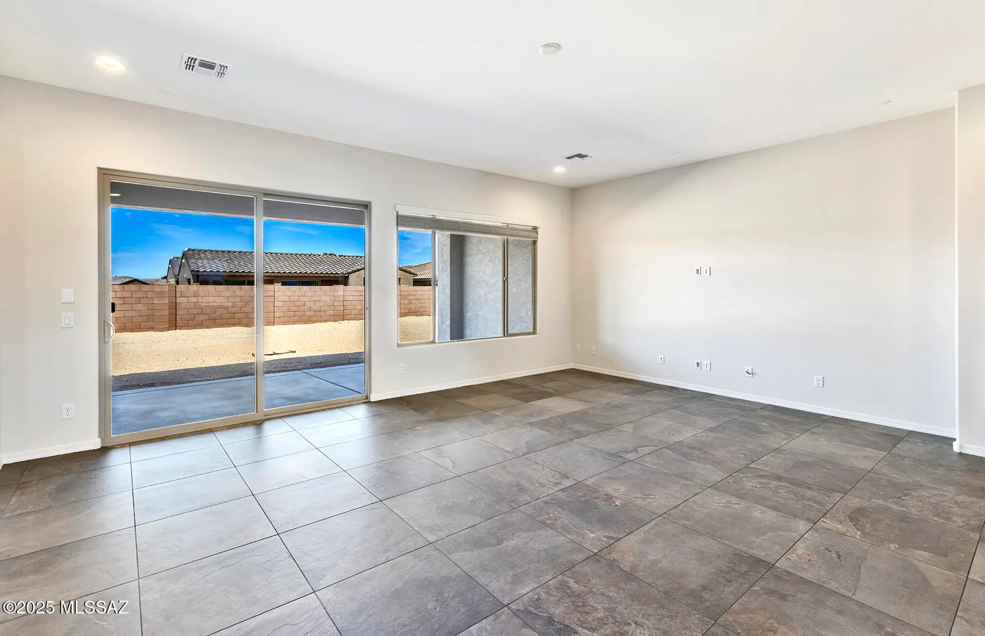 Property Slideshow image 11 of 28 | 8014 s velvet ash dr, Tucson, AZ, 85747