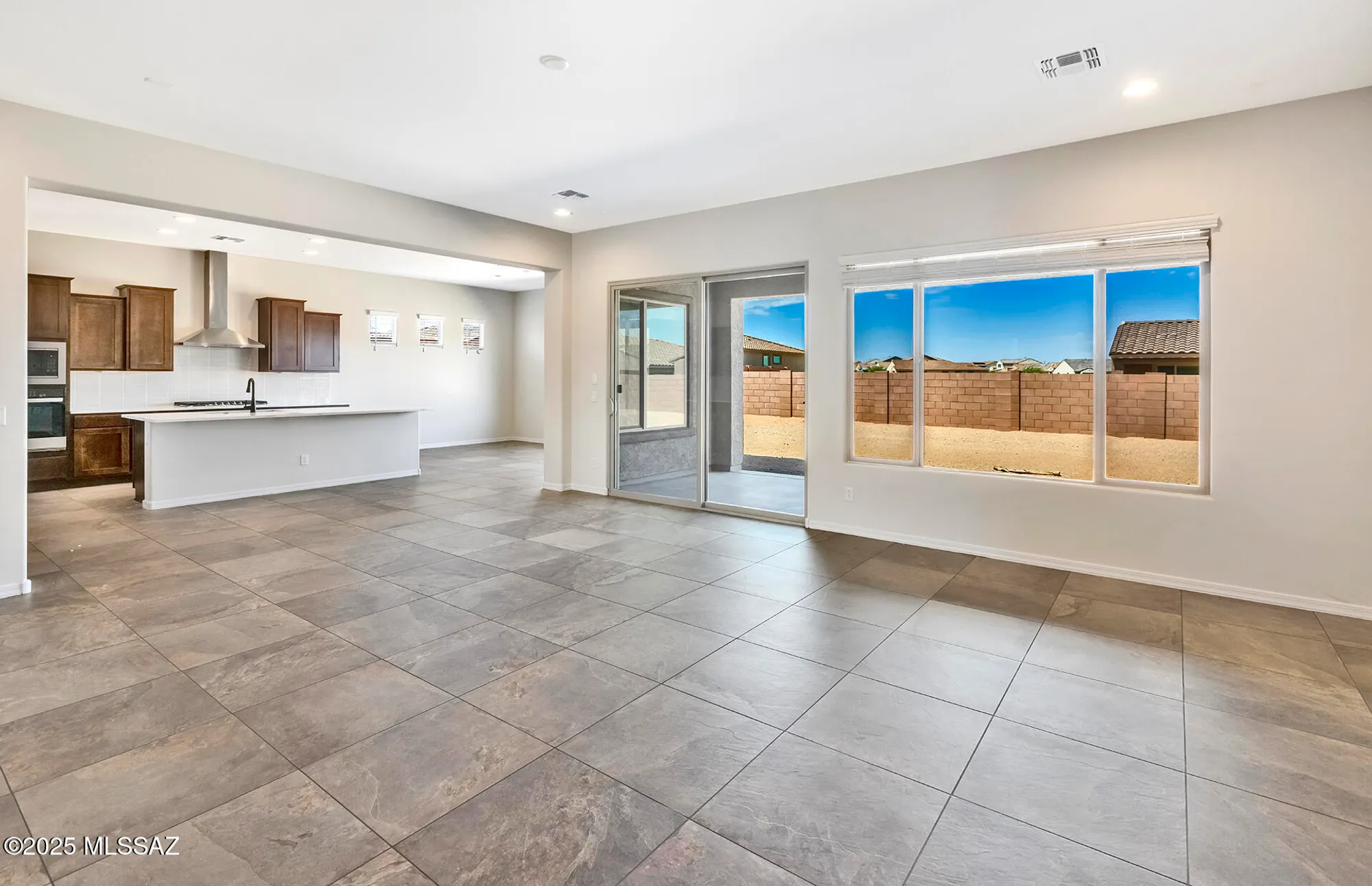 Property Slideshow image 12 of 28 | 8014 s velvet ash dr, Tucson, AZ, 85747