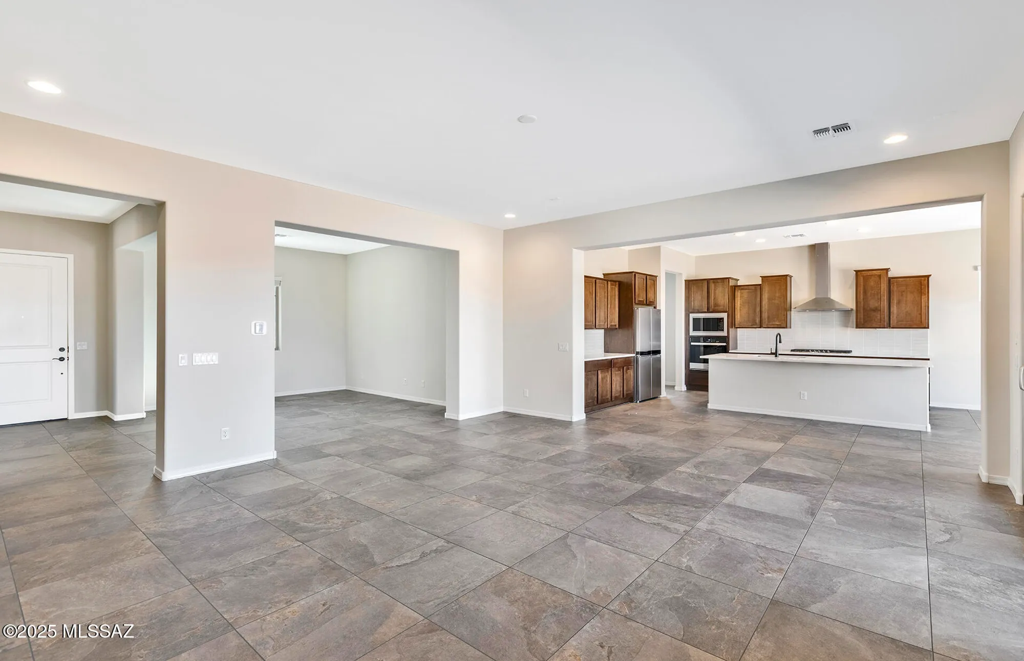 Property Slideshow image 13 of 28 | 8014 s velvet ash dr, Tucson, AZ, 85747