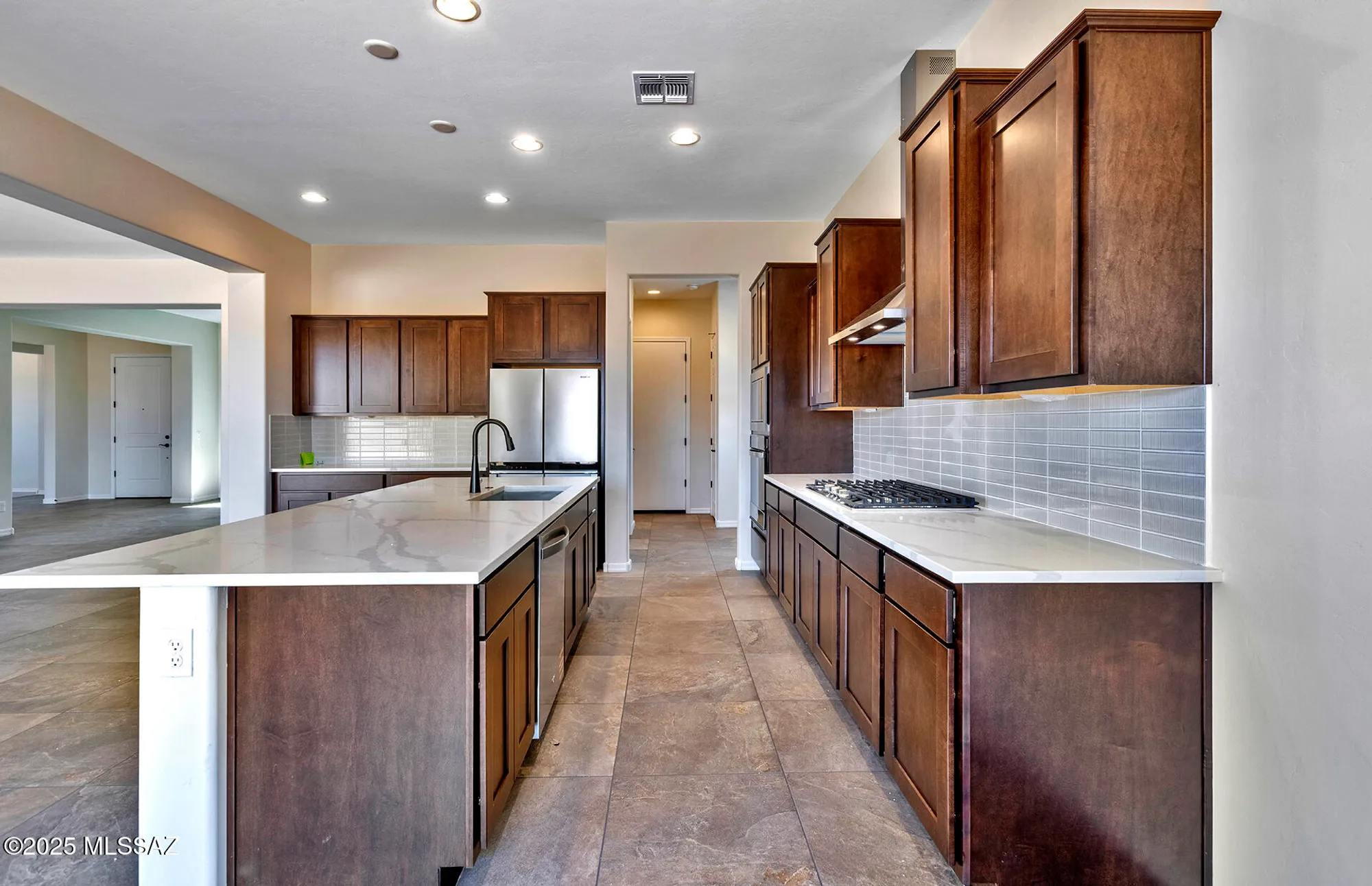 Property Slideshow image 18 of 28 | 8014 s velvet ash dr, Tucson, AZ, 85747