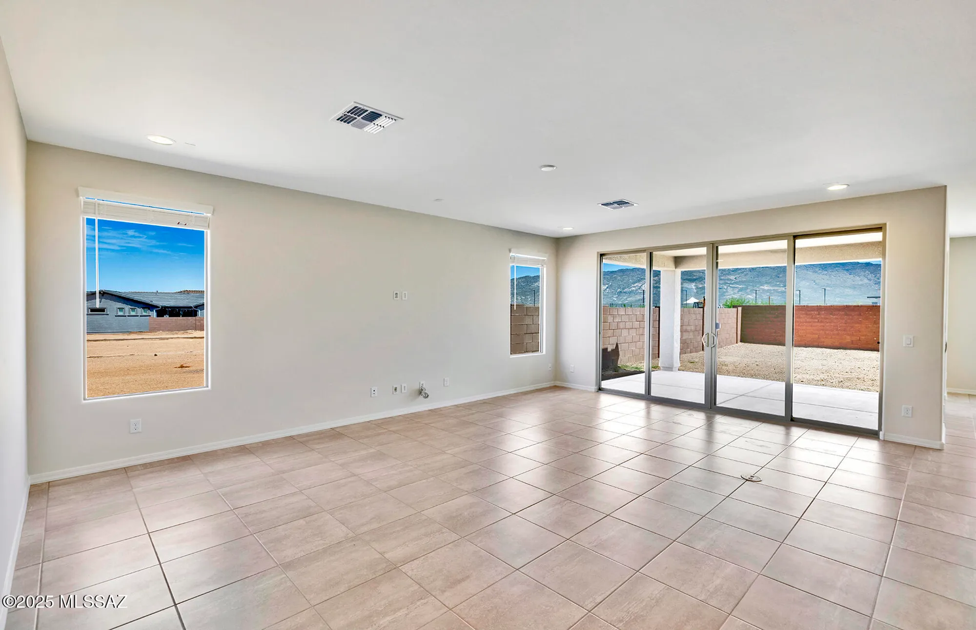 Property Slideshow image 11 of 26 | 8109 s sonoran oak dr, Tucson, AZ, 85747
