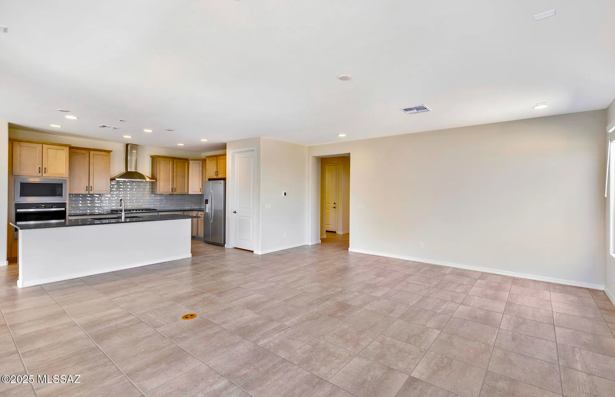 Property Slideshow image 13 of 26 | 8109 s sonoran oak dr, Tucson, AZ, 85747