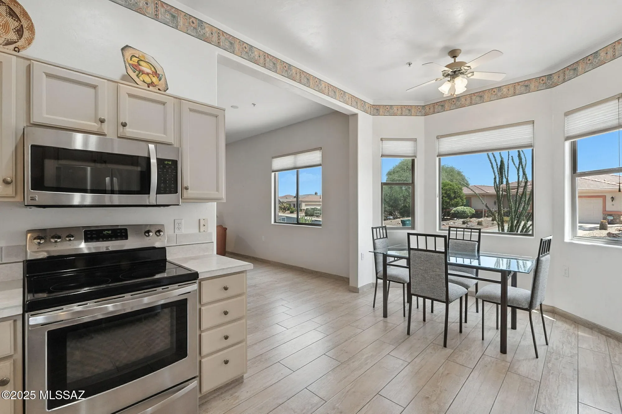Property Slideshow image 12 of 32 | 580 w crenshaw ln, Green Valley, AZ, 85614