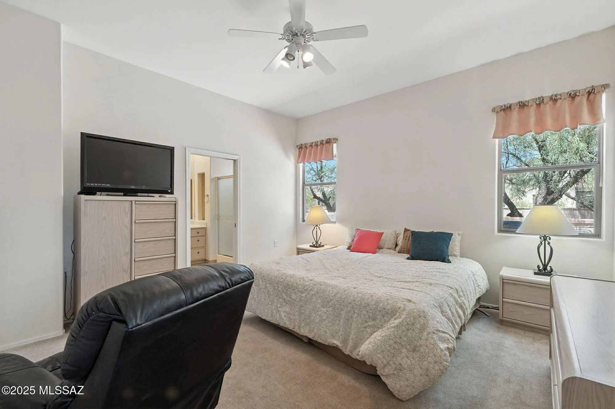 Property Slideshow image 17 of 32 | 580 w crenshaw ln, Green Valley, AZ, 85614