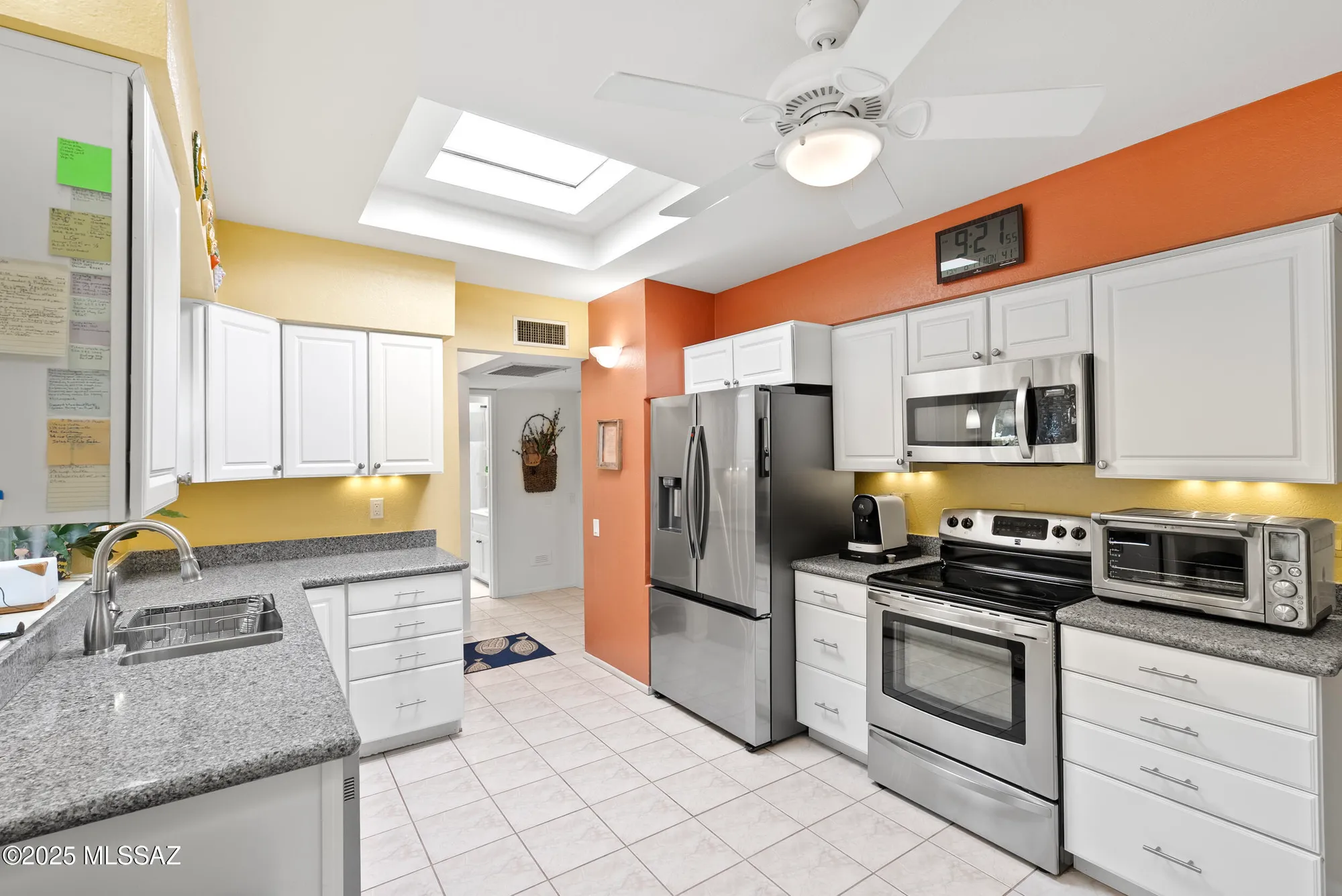 Property Slideshow image 4 of 32 | 211 s circulo napa, Green Valley, AZ, 85614