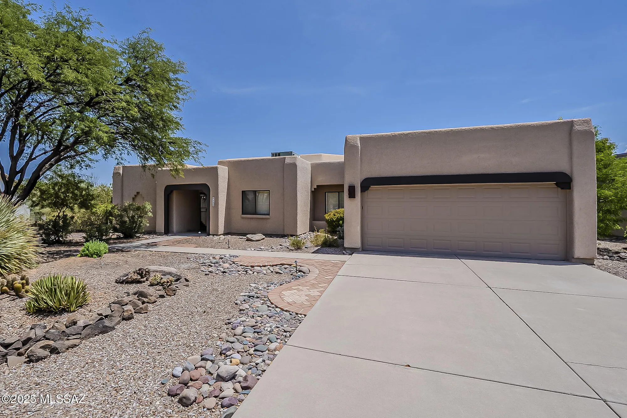 Property Slideshow image 2 of 51 | 459 s camino holgado, Green Valley, AZ, 85614