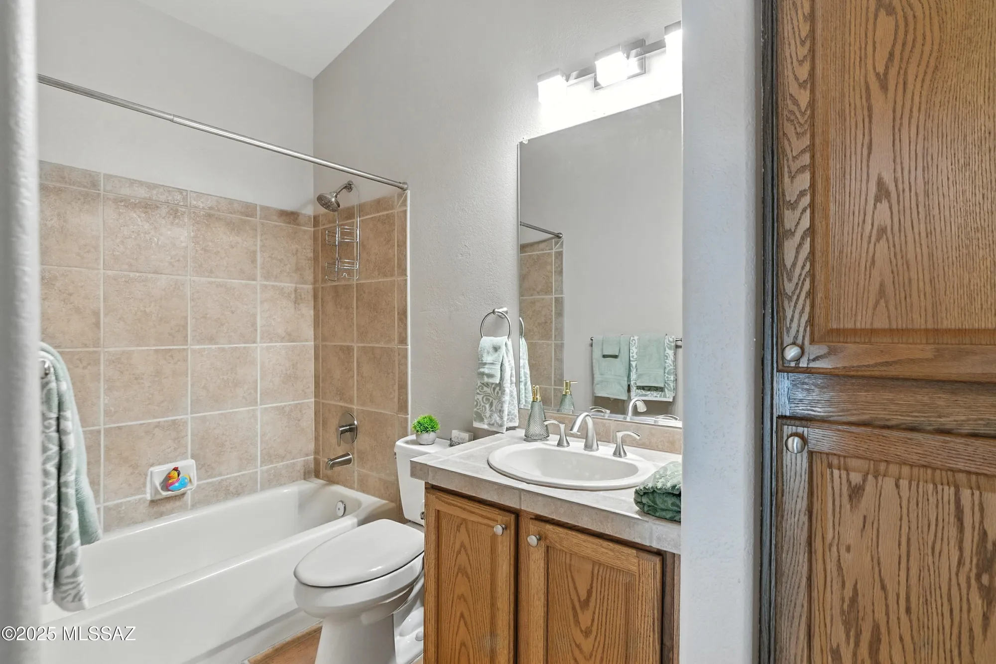 Property Slideshow image 35 of 50 | 1892 e cliff swallow trl, Green Valley, AZ, 85614