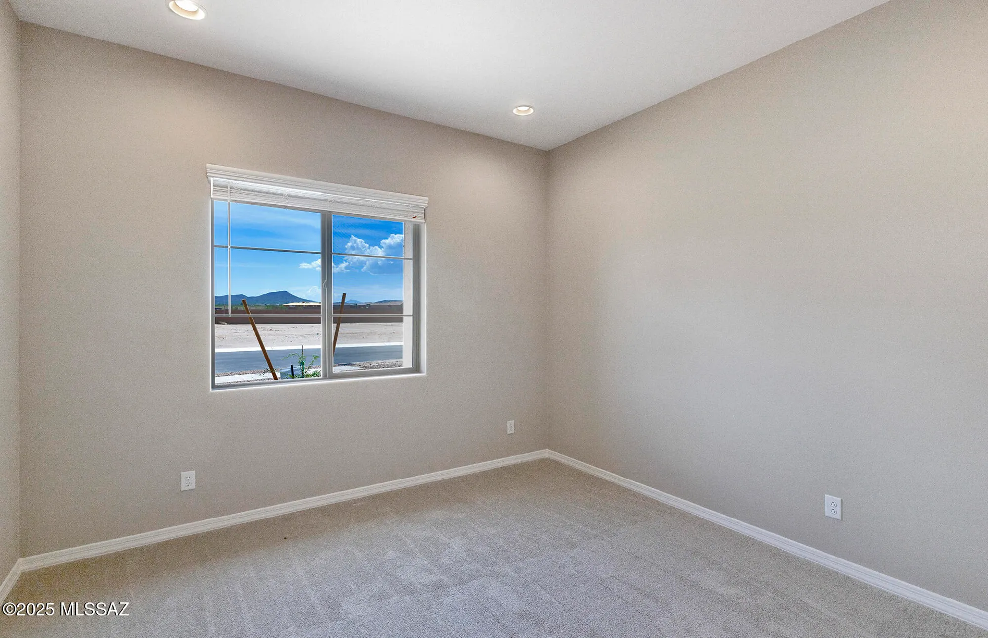 Property Slideshow image 6 of 23 | 13559 e red juniper way, Tucson, AZ, 85747