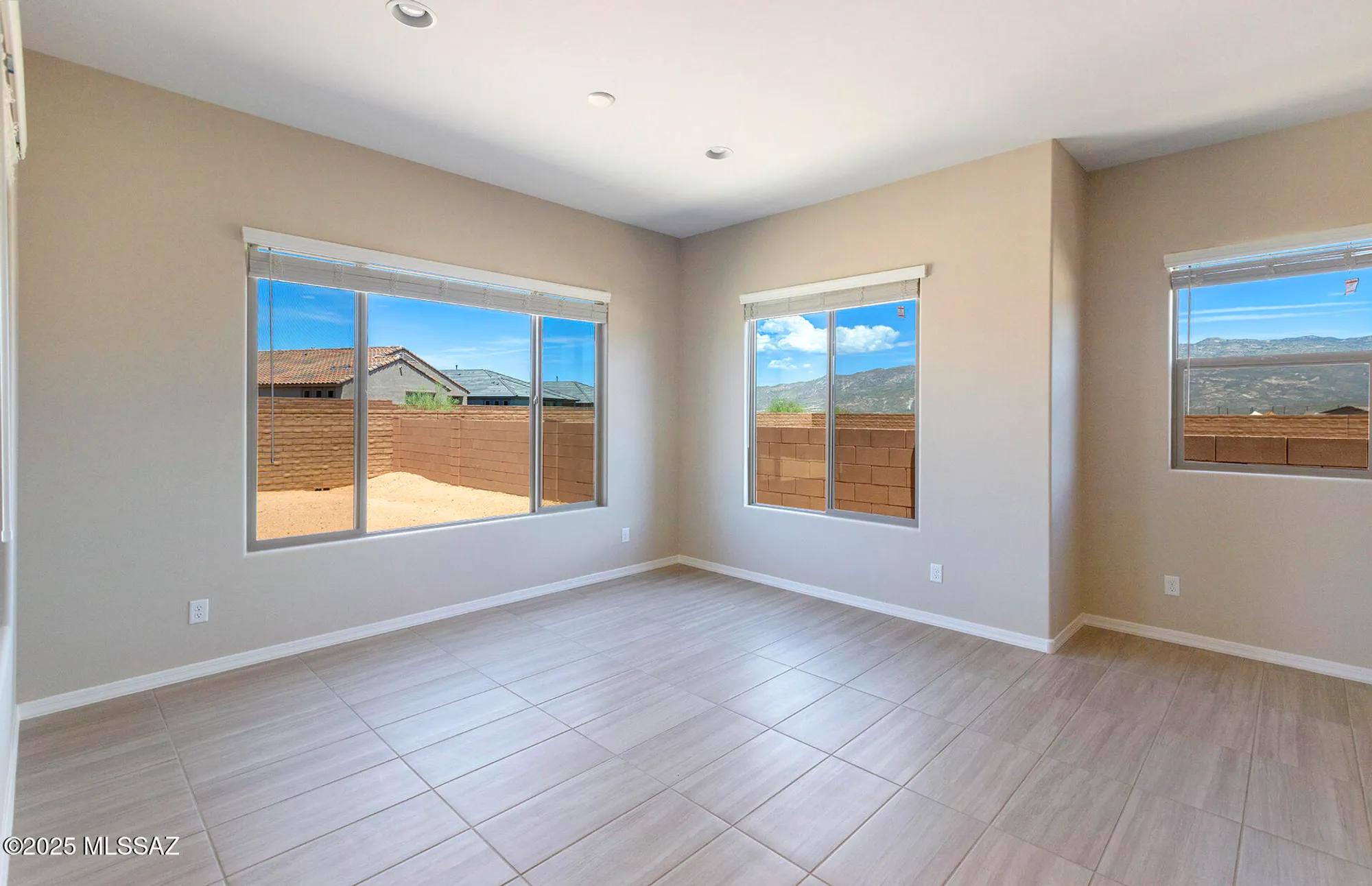 Property Slideshow image 8 of 23 | 13559 e red juniper way, Tucson, AZ, 85747