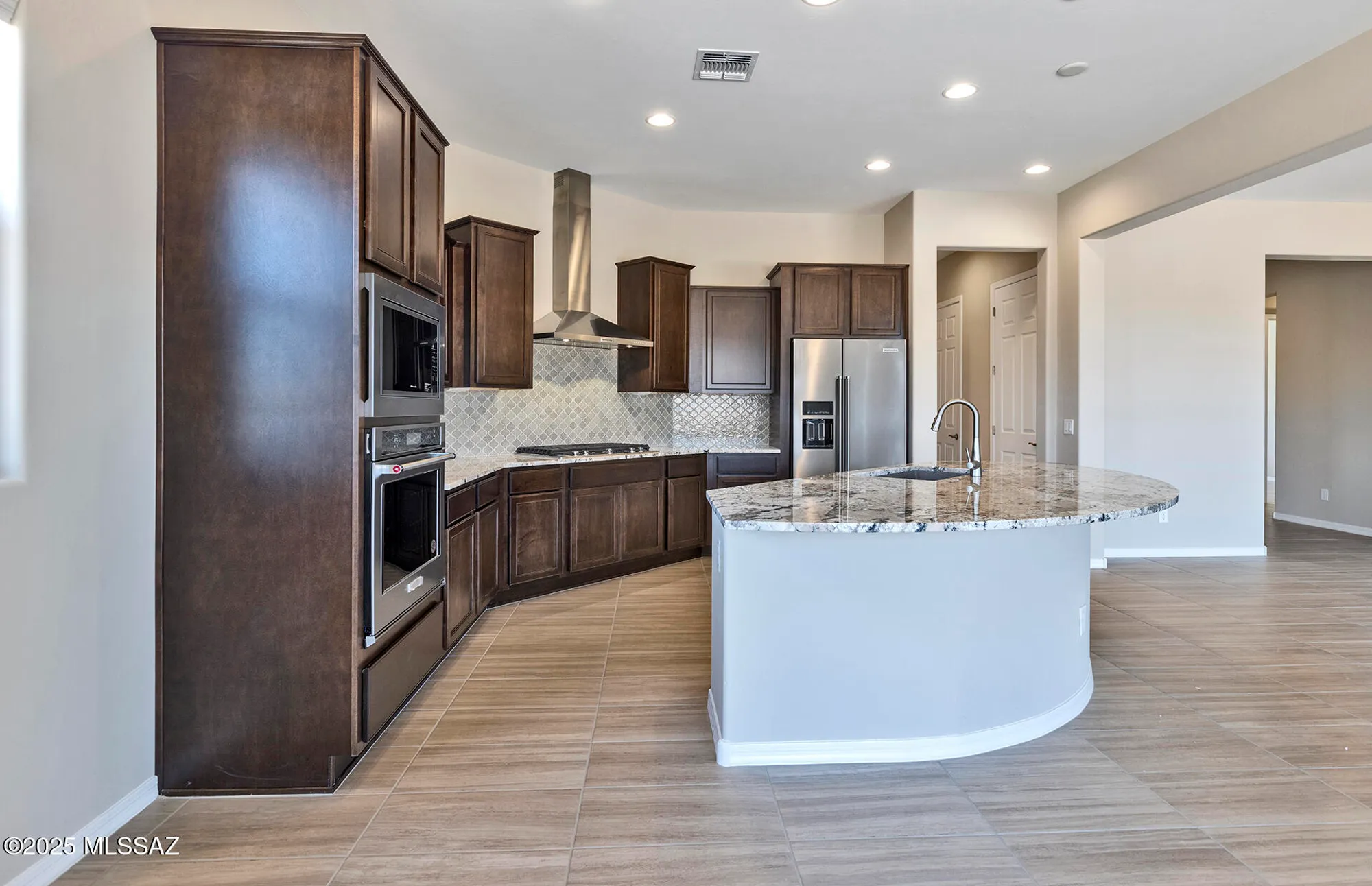 Property Slideshow image 14 of 23 | 13559 e red juniper way, Tucson, AZ, 85747