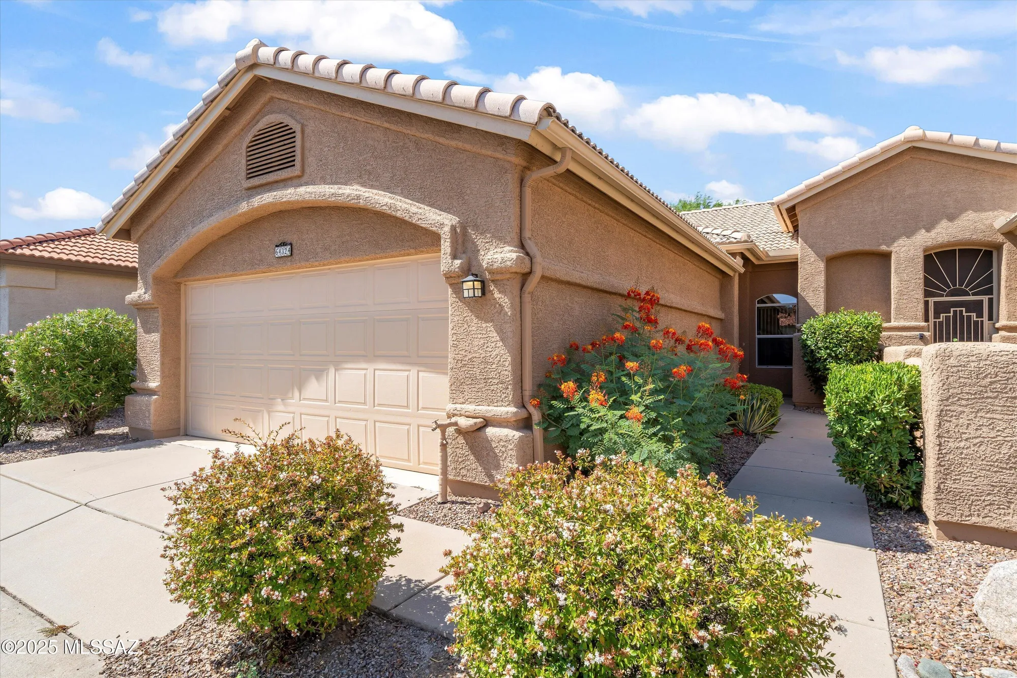 Property Slideshow image 2 of 35 | 64324 e wind ridge cir, Tucson, AZ, 85739
