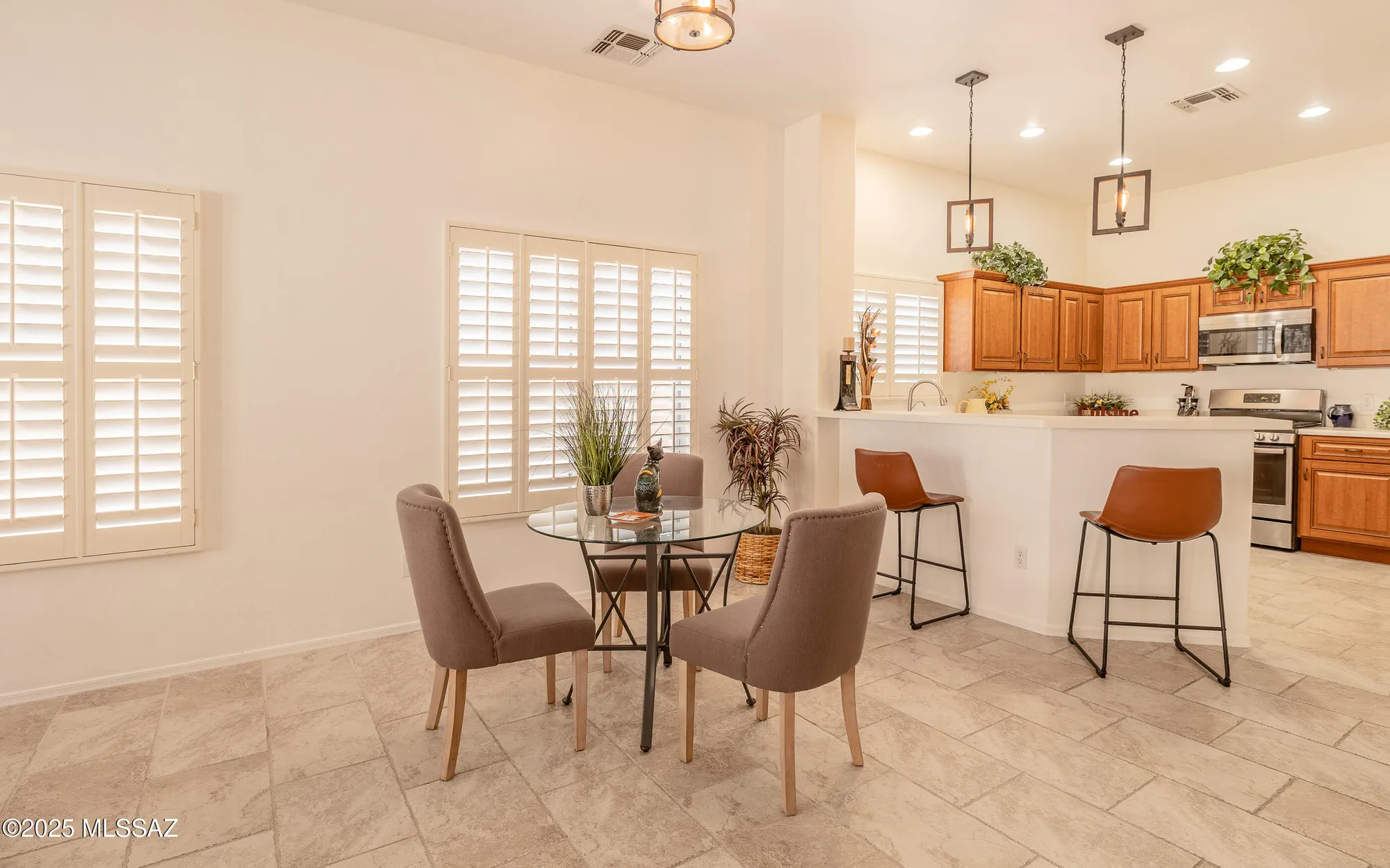 Property Slideshow image 11 of 39 | 13592 n heritage canyon dr, Marana, AZ, 85658