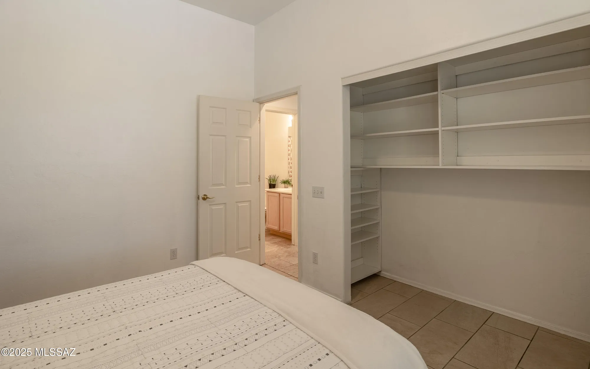 Property Slideshow image 19 of 39 | 13592 n heritage canyon dr, Marana, AZ, 85658