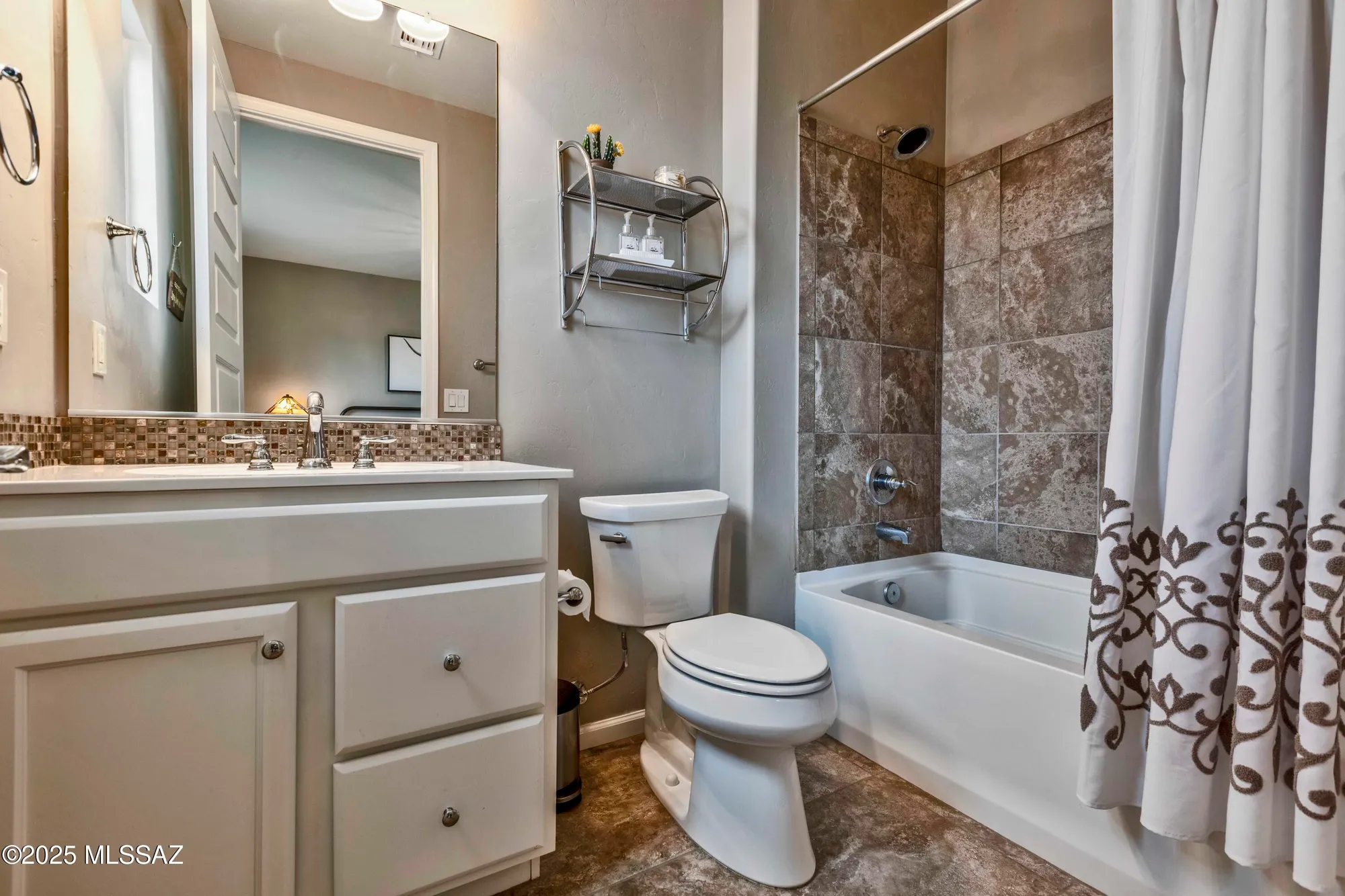 Property Slideshow image 24 of 50 | 31728 s summerwind dr, Oracle, AZ, 85623