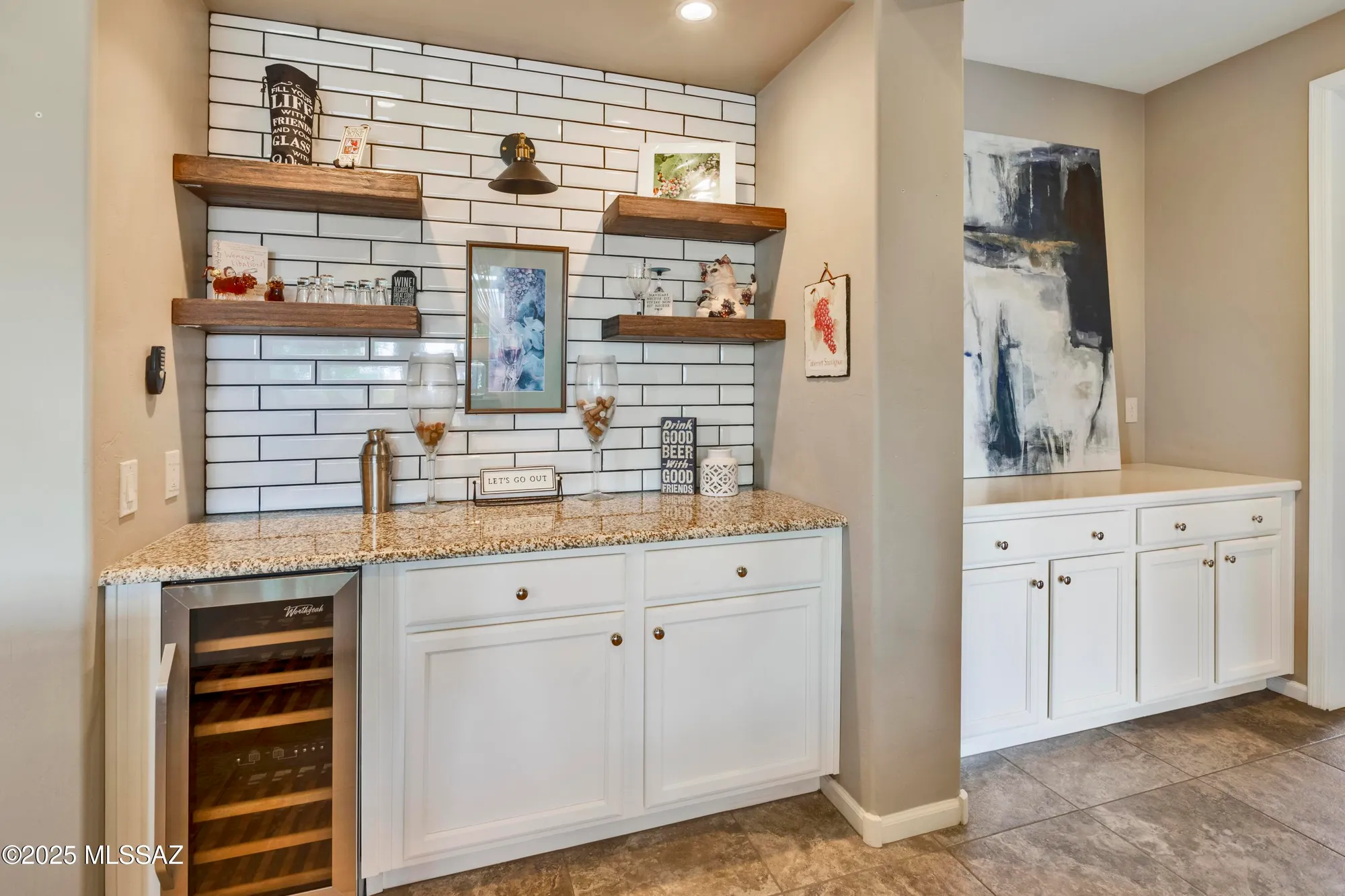 Property Slideshow image 8 of 50 | 31728 s summerwind dr, Oracle, AZ, 85623