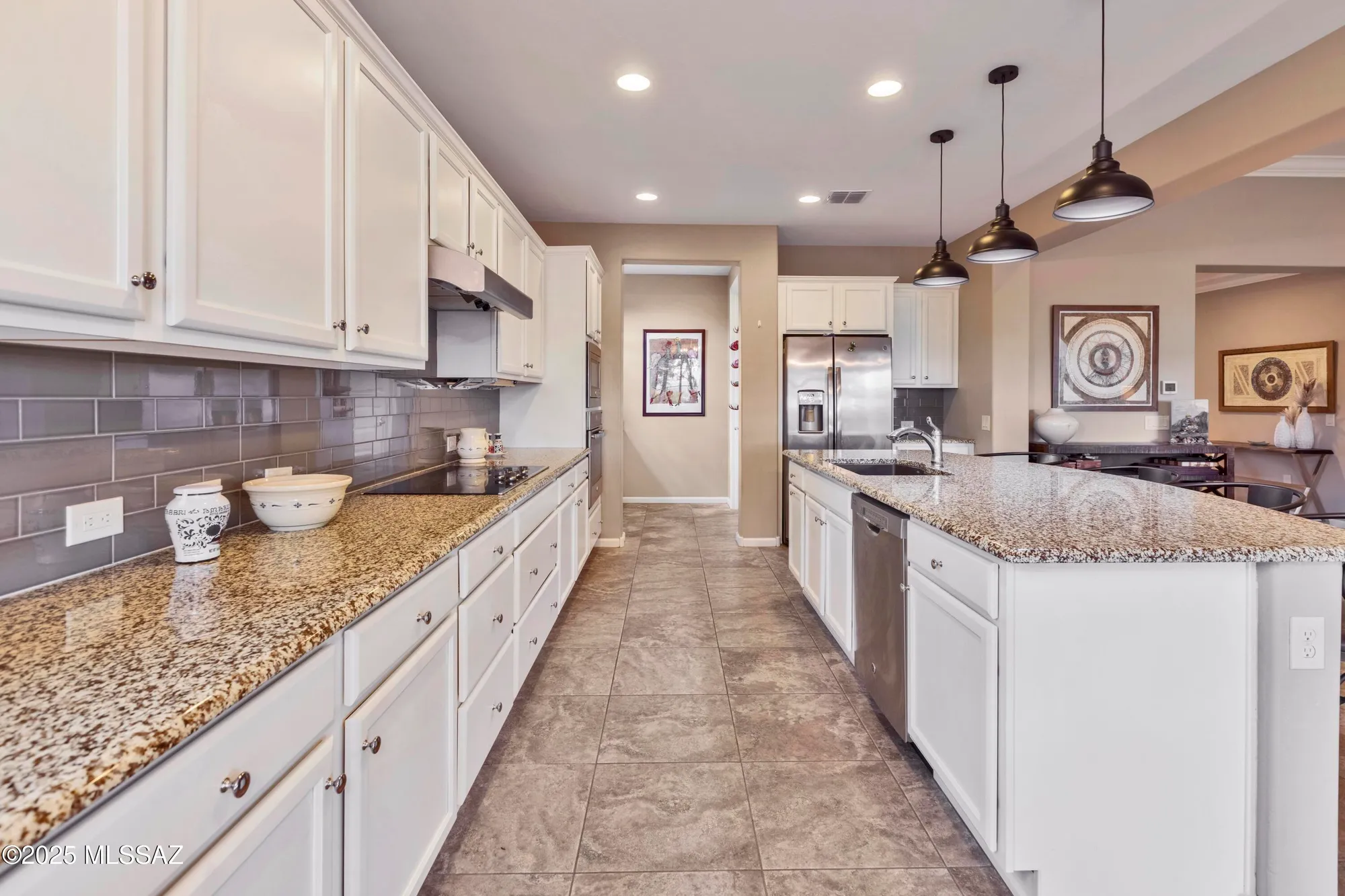 Property Slideshow image 10 of 50 | 31728 s summerwind dr, Oracle, AZ, 85623