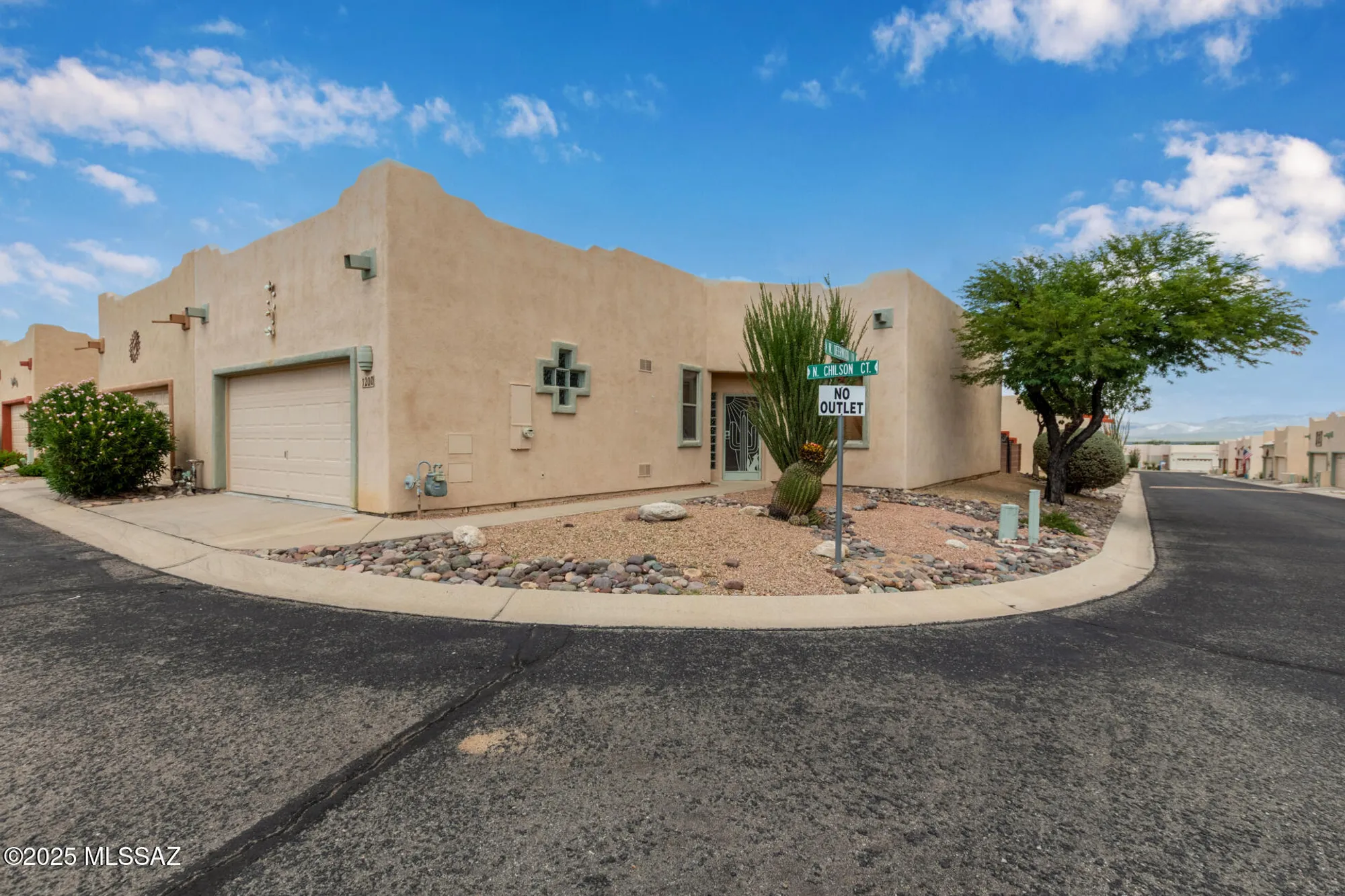 Property Slideshow image 2 of 31 | 1200 n chilson ct, Green Valley, AZ, 85614