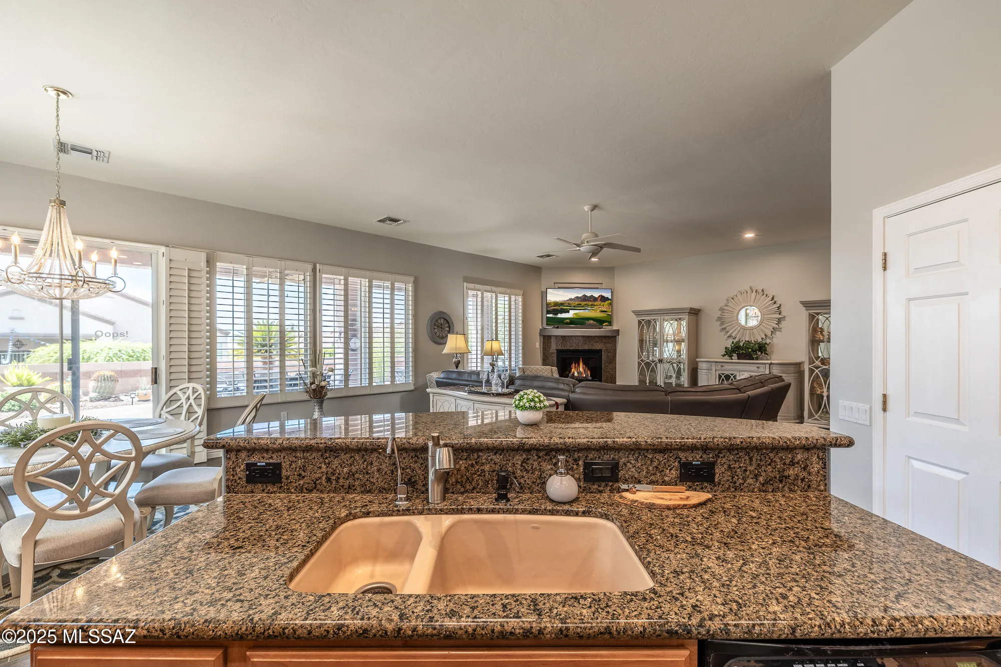 Property Slideshow image 19 of 48 | 5371 w leatherflower ln, Marana, AZ, 85658