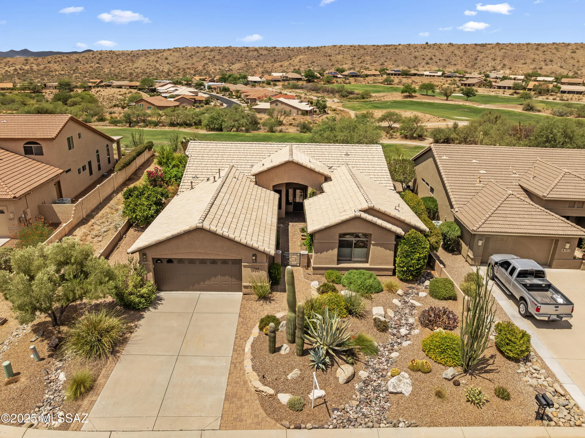 Property Slideshow image 23 of 49 | 38842 s starwood dr, Saddlebrooke, AZ, 85739