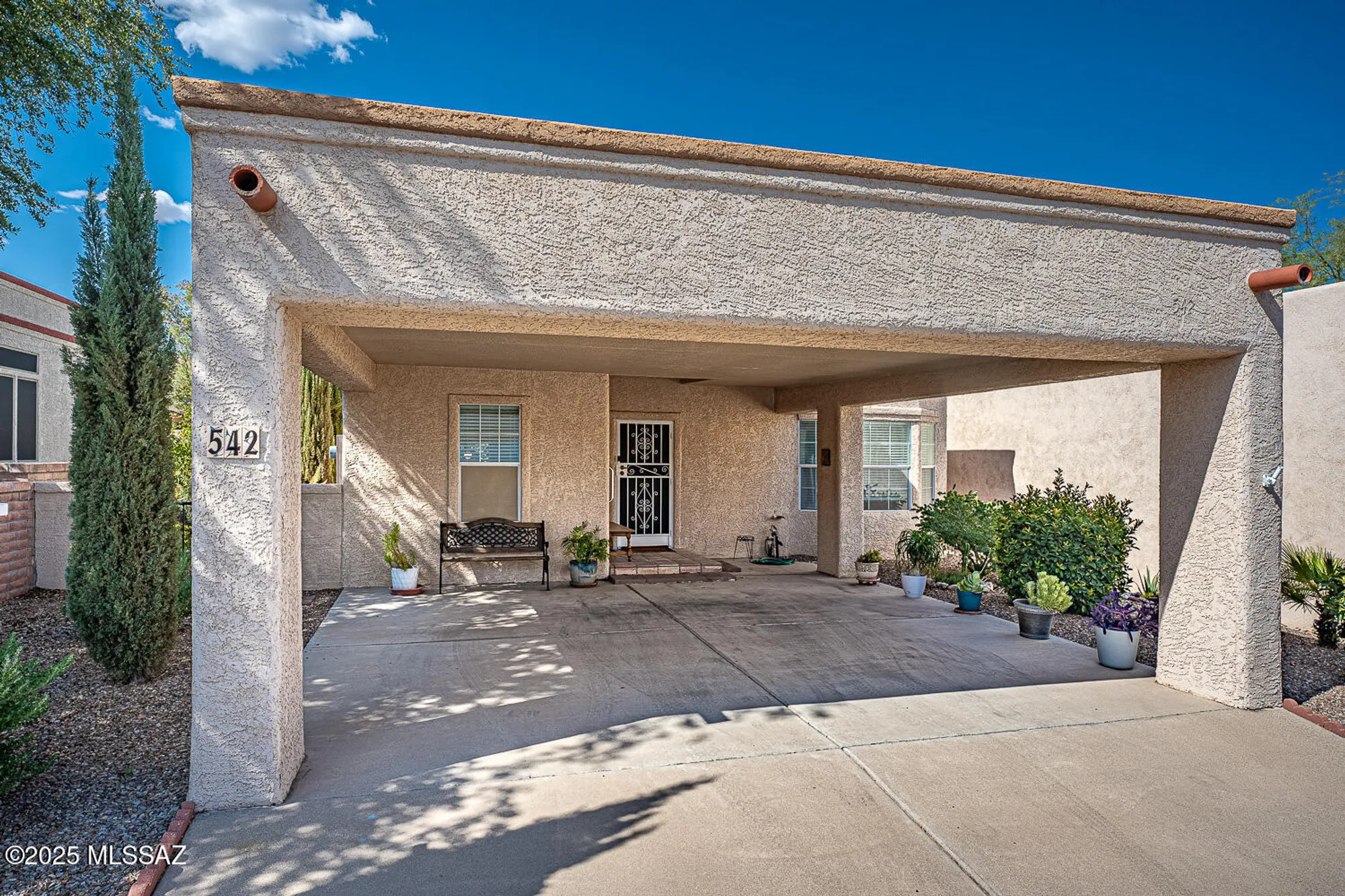 Property Slideshow image 7 of 41 | 542 w riverdale ct, Green Valley, AZ, 85614