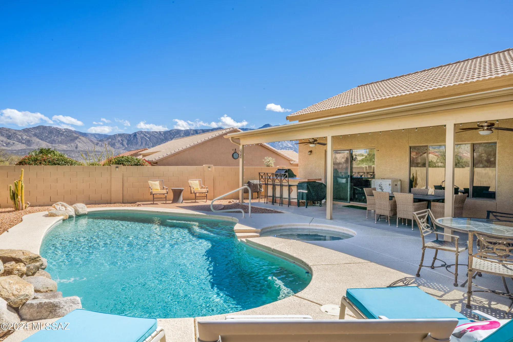 Property Slideshow image 34 of 35 | 37616 s skyline dr, Tucson, AZ, 85739