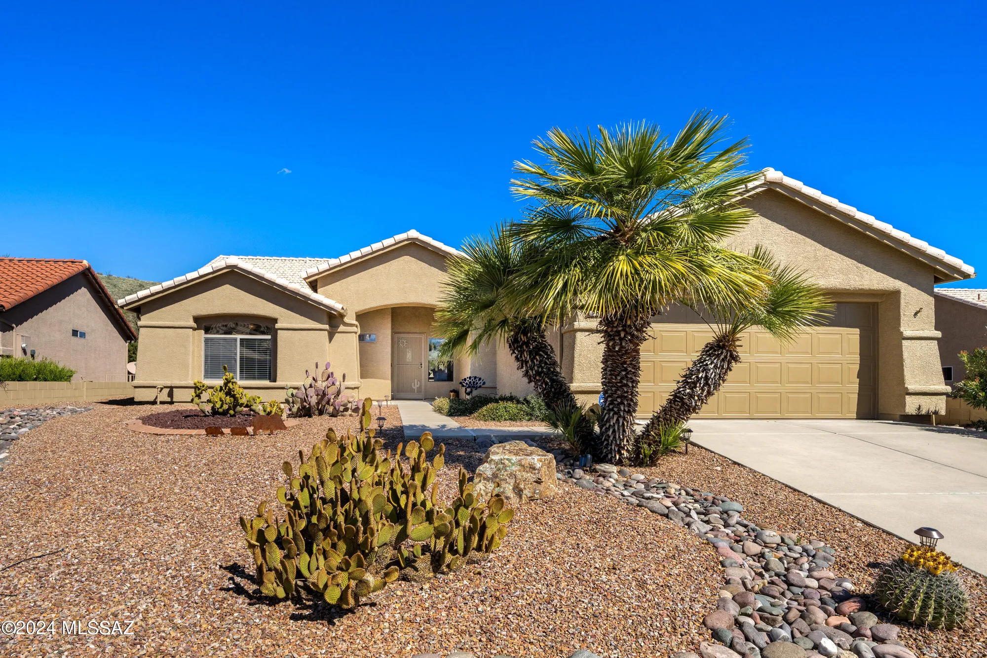 Property Slideshow image 1 of 35 | 37616 s skyline dr, Tucson, AZ, 85739