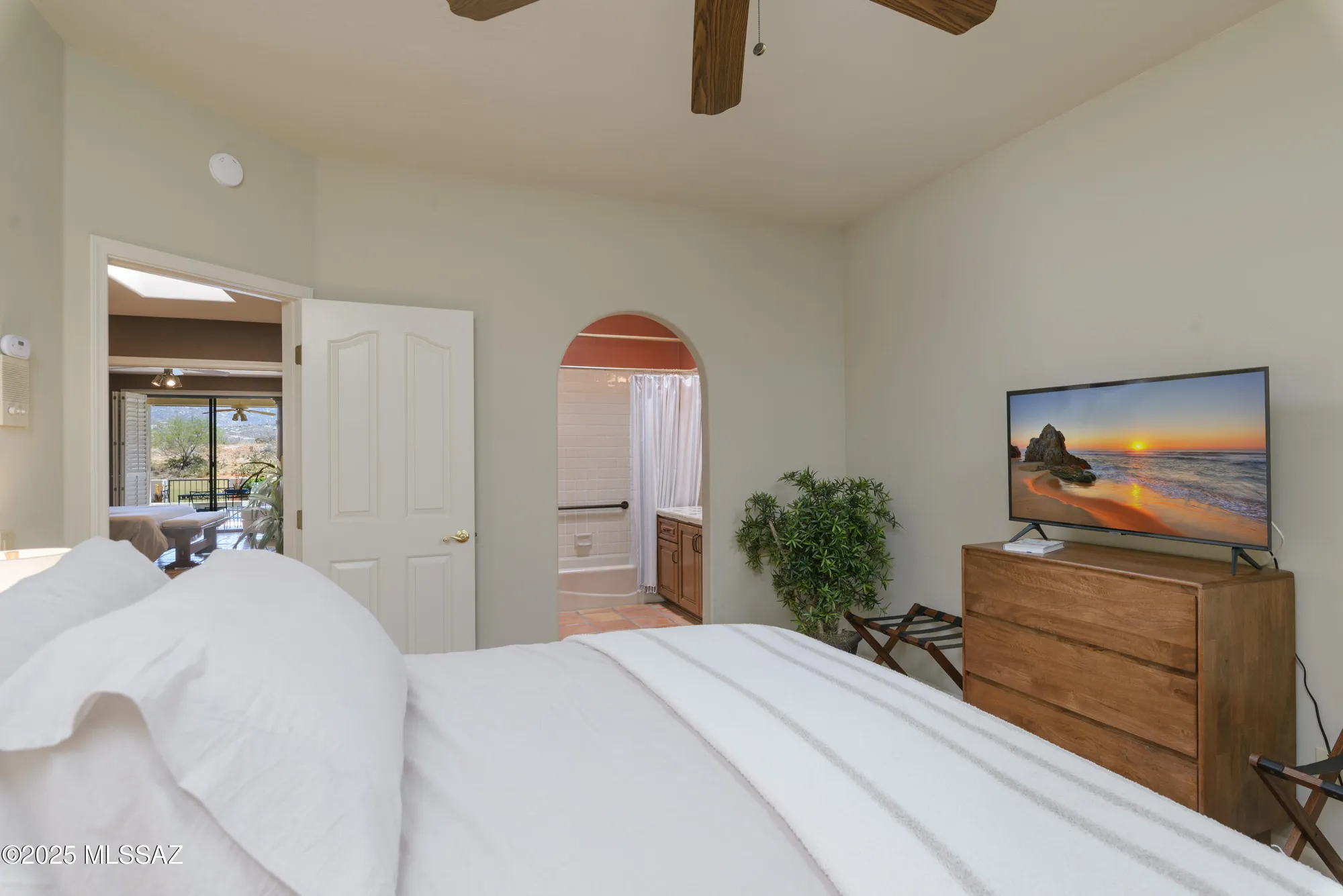 Property Slideshow image 23 of 41 | 65185 e canyon dr, Tucson, AZ, 85739