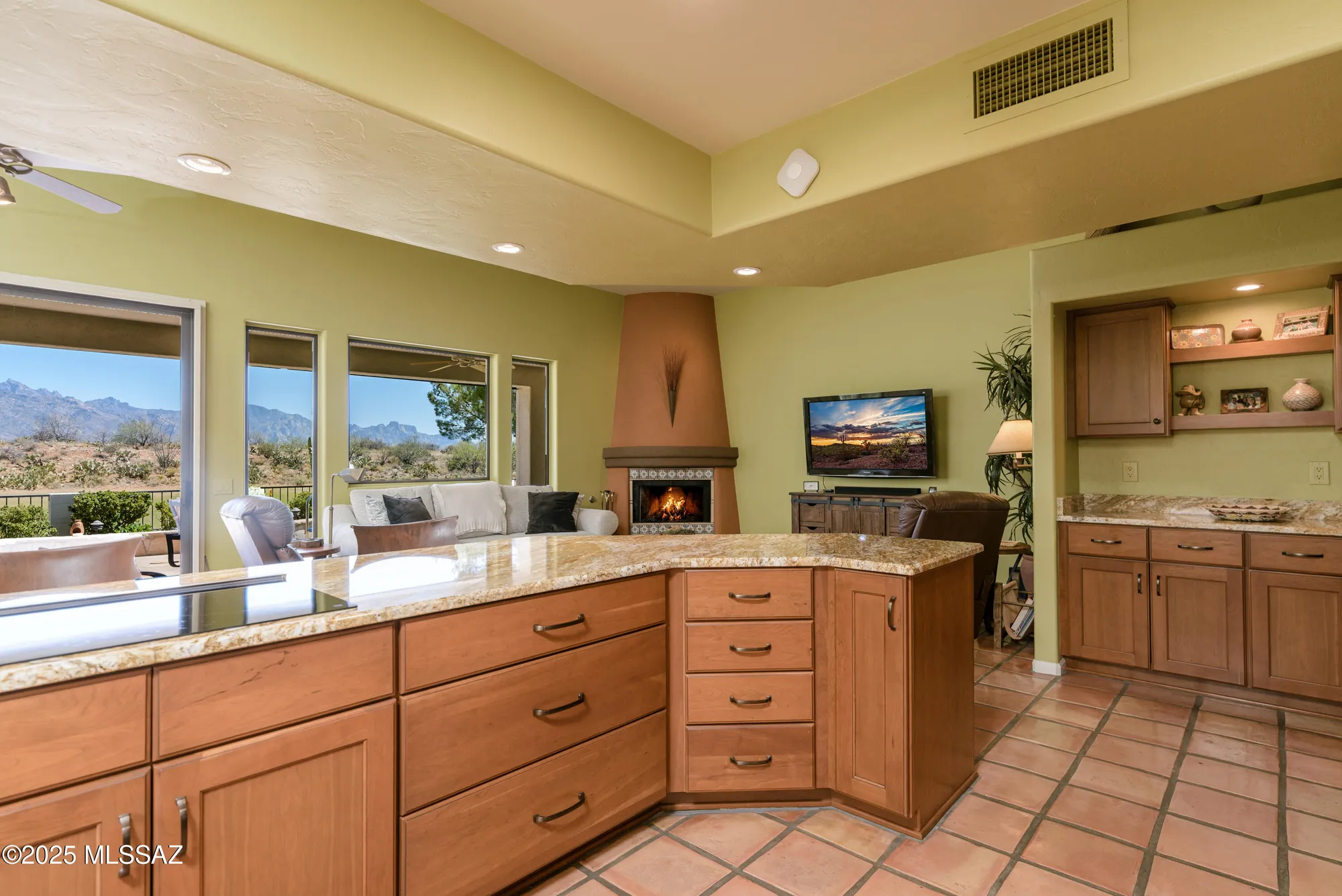 Property Slideshow image 13 of 41 | 65185 e canyon dr, Tucson, AZ, 85739